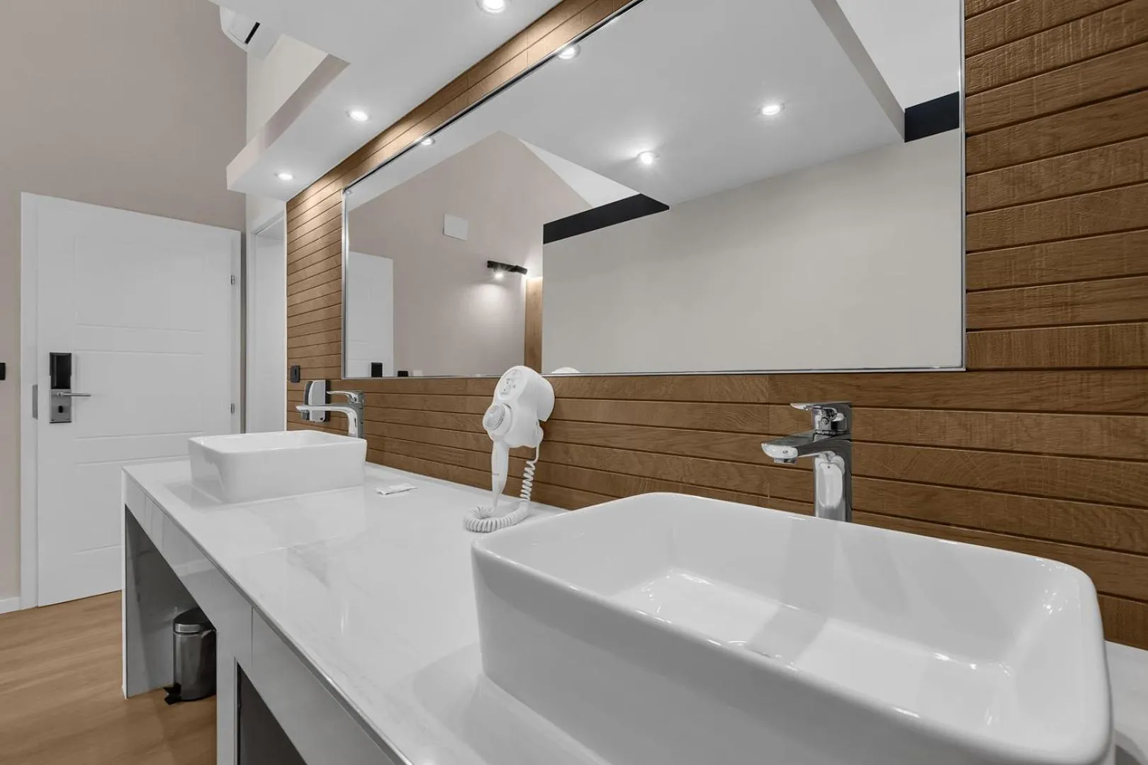 Bathroom in Beach Hotel Božikovina