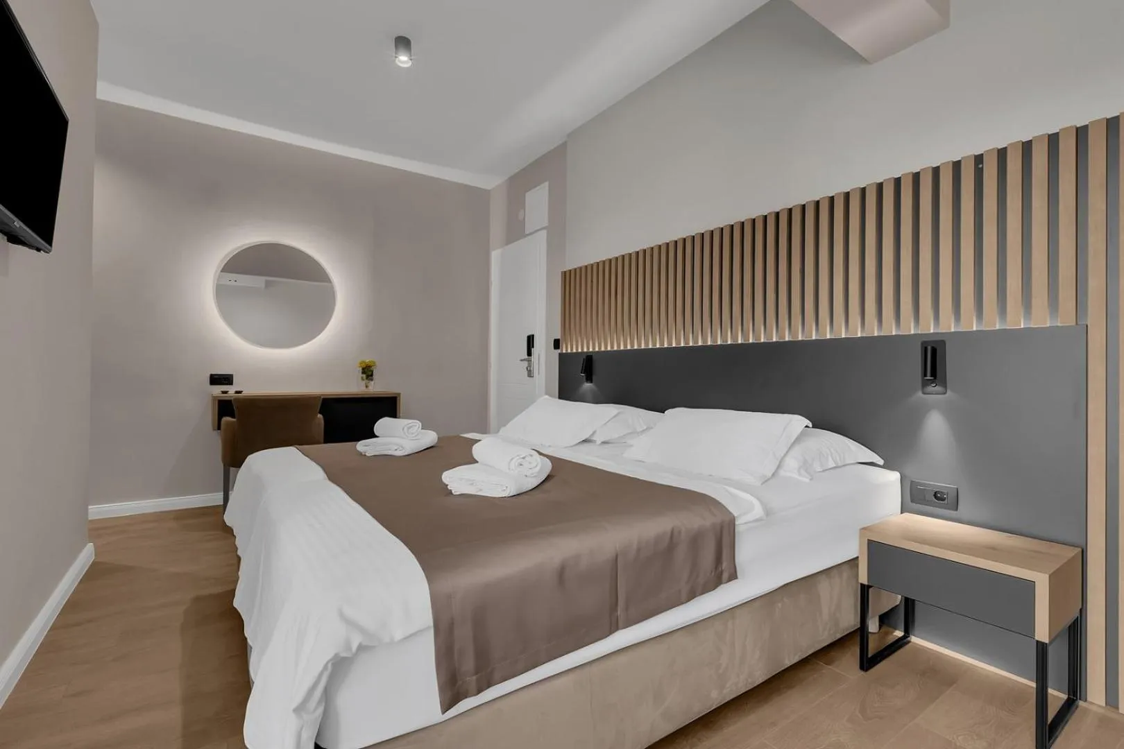 Bed in Beach Hotel Božikovina