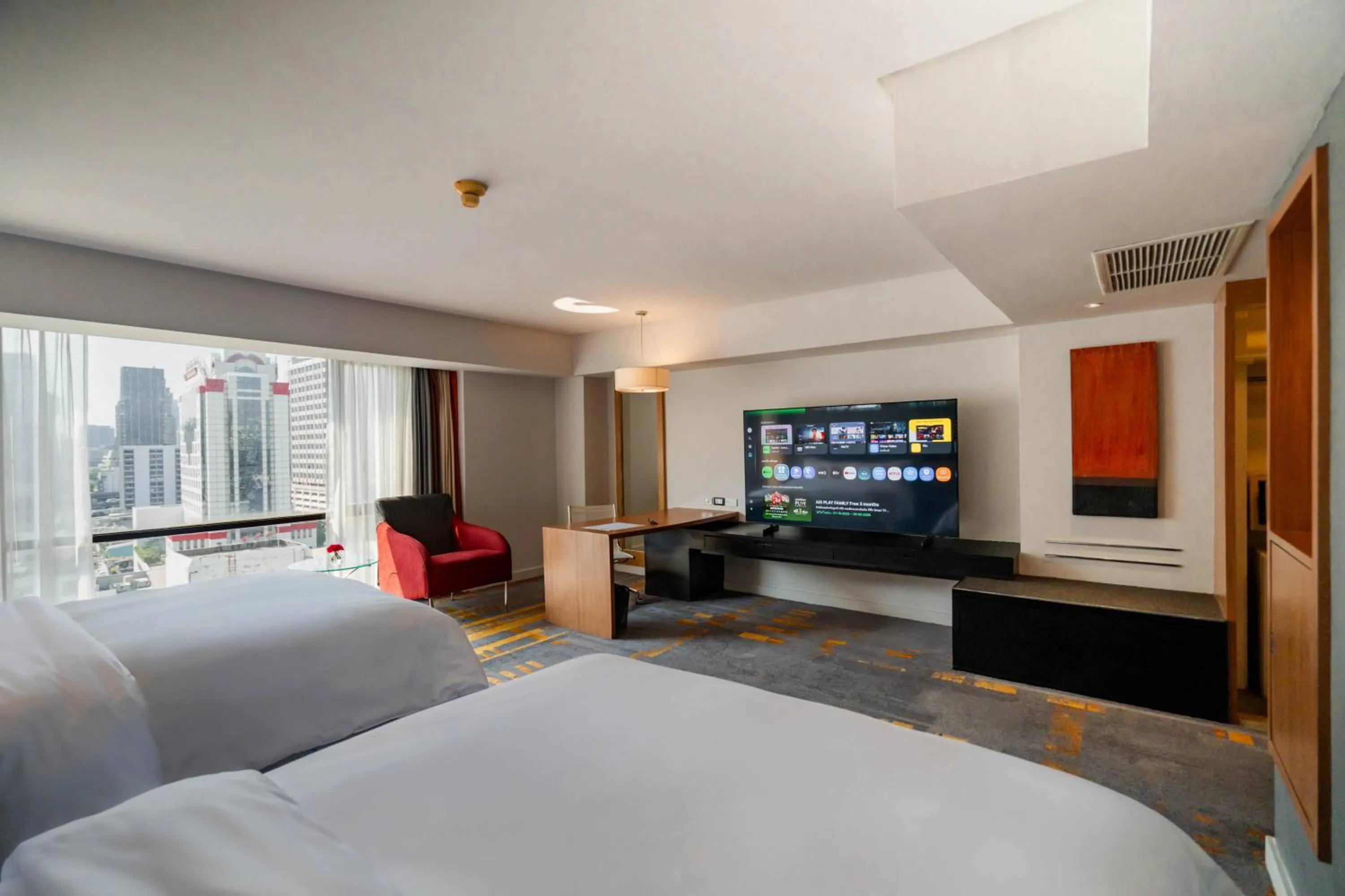 TV and multimedia, Bed in BelAire Bangkok Sukhumvit