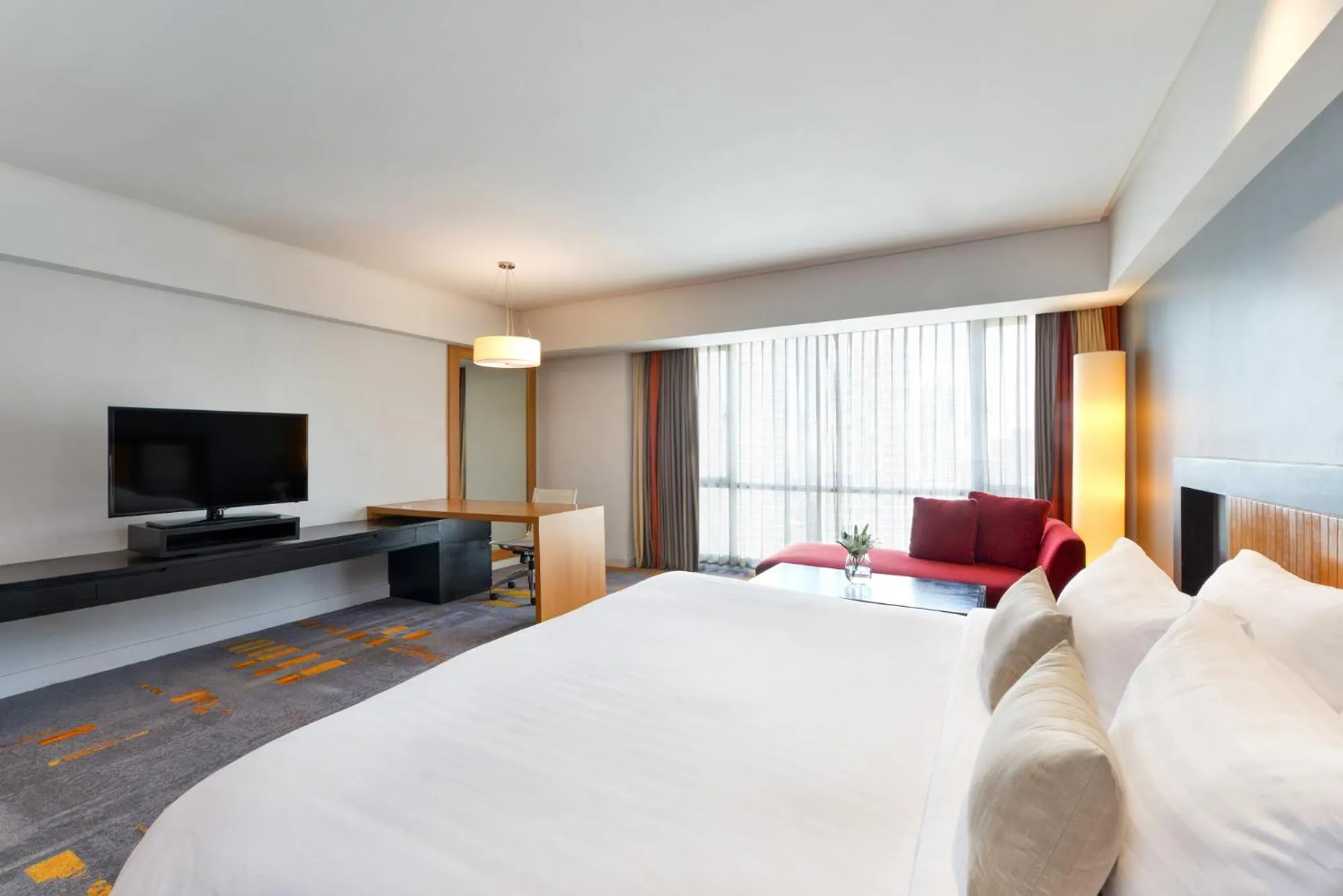 Guests, Bed in BelAire Bangkok Sukhumvit