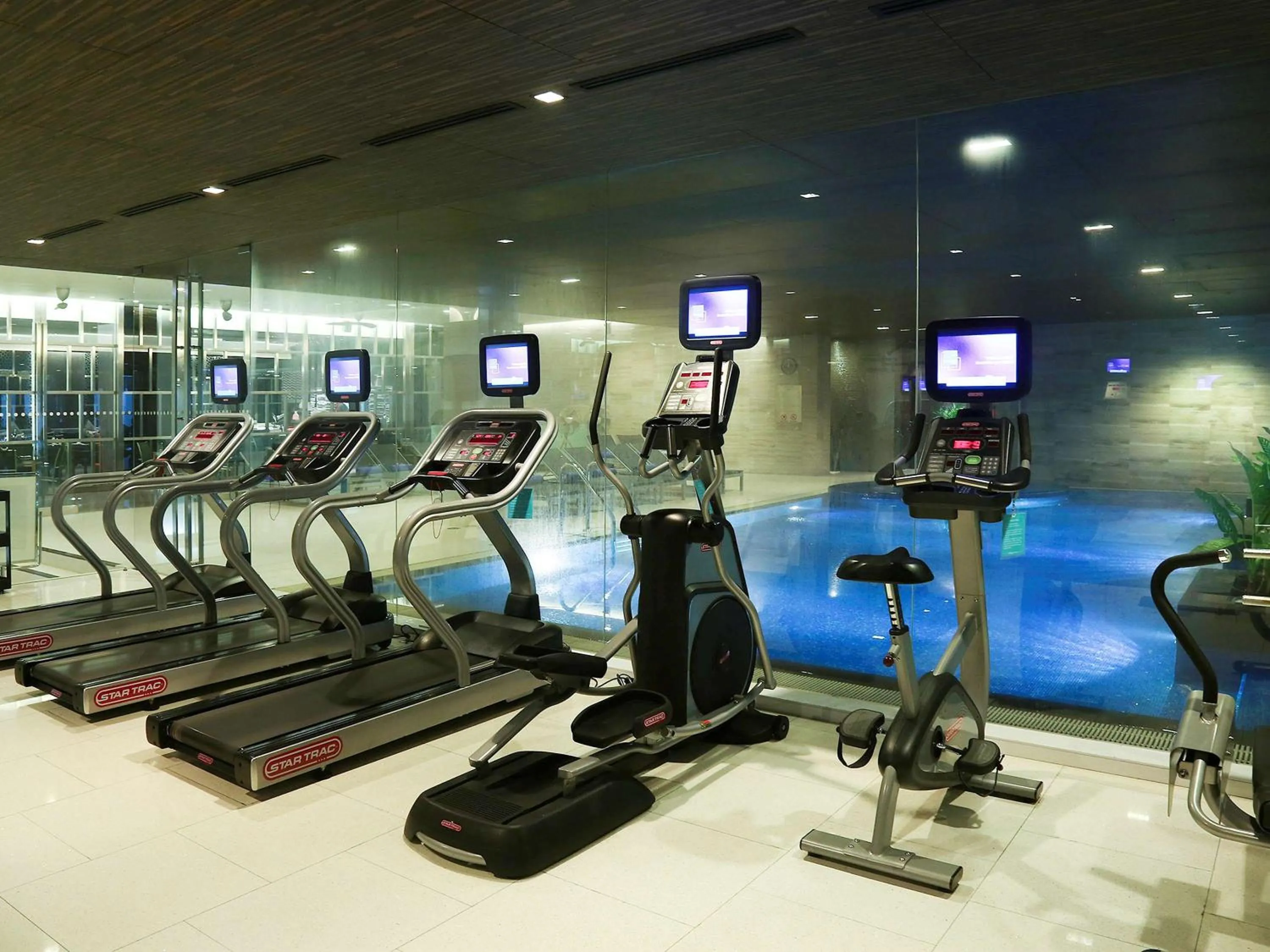 Fitness centre/facilities in Novotel Bangkok IMPACT