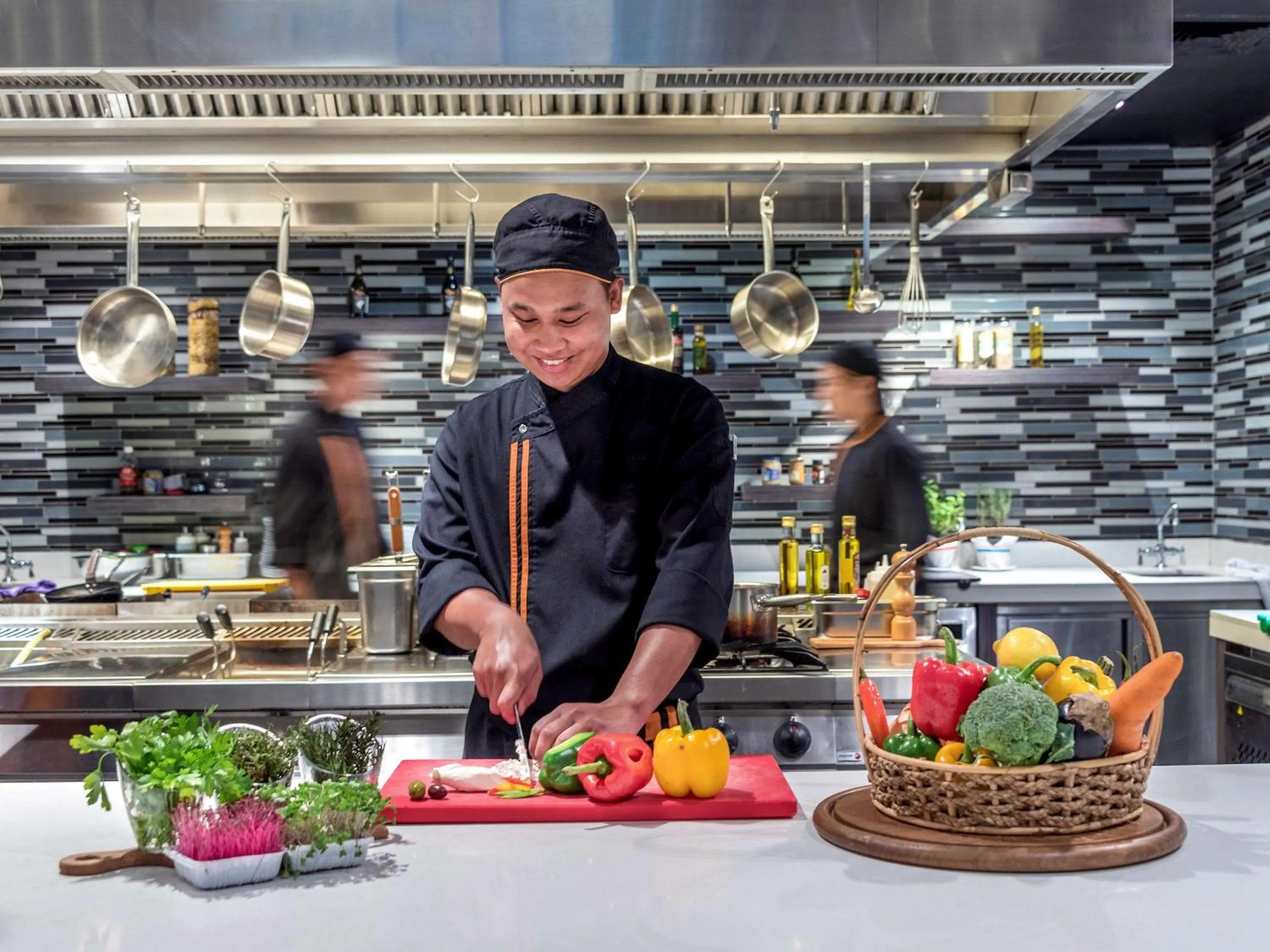 Restaurant/places to eat in Novotel Bangkok IMPACT