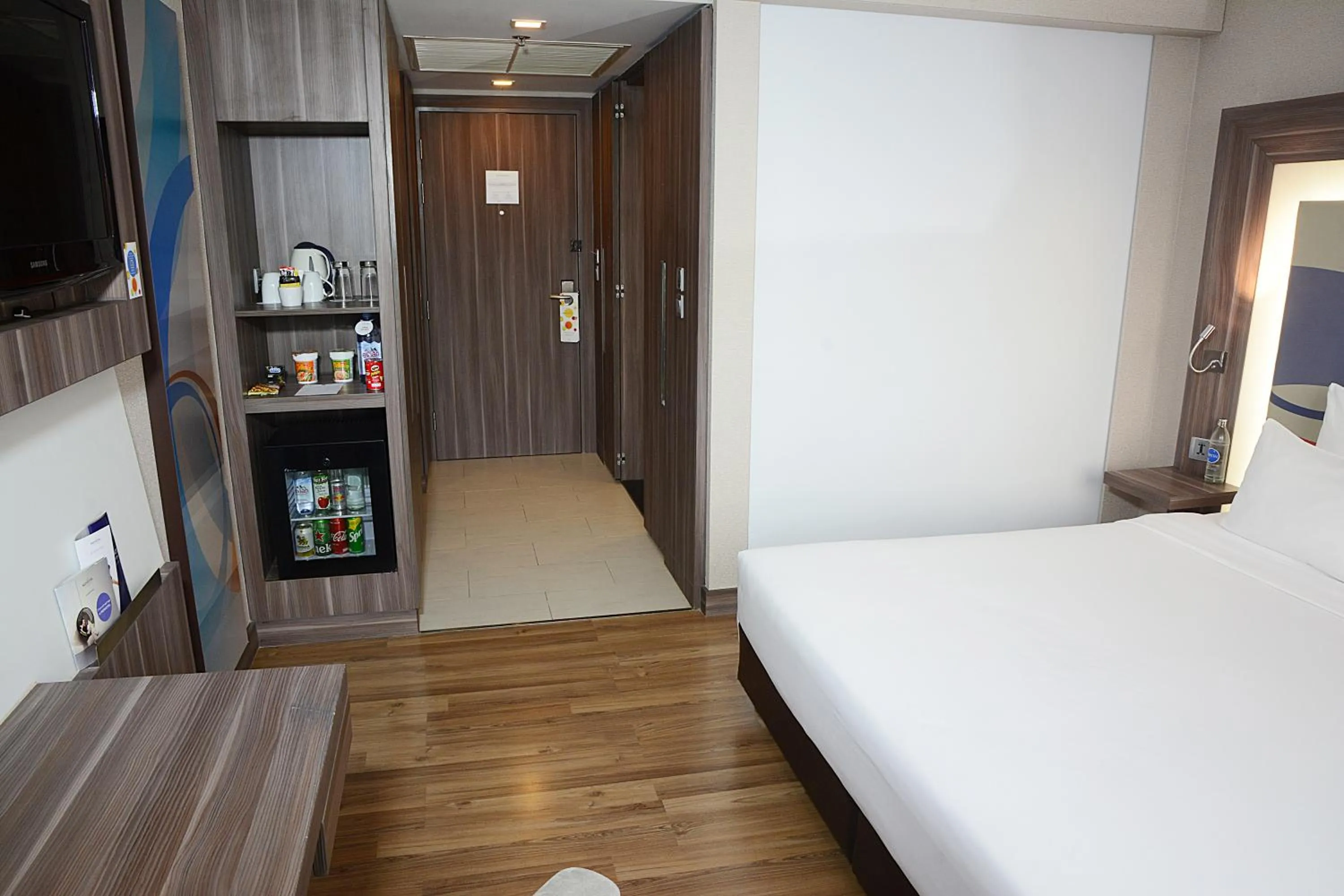 Photo of the whole room, Bed in Novotel Bangkok IMPACT