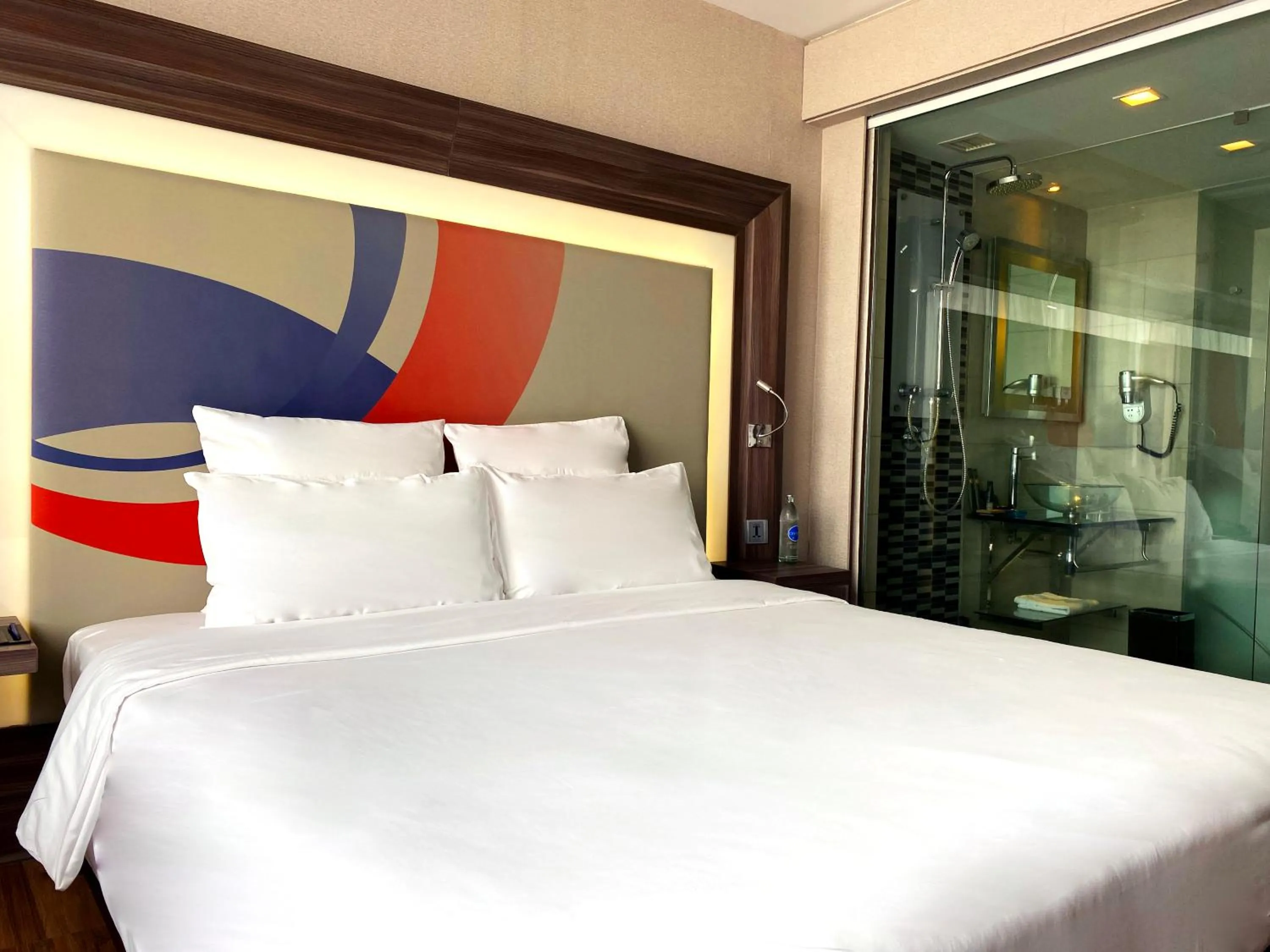 Bed in Novotel Bangkok IMPACT