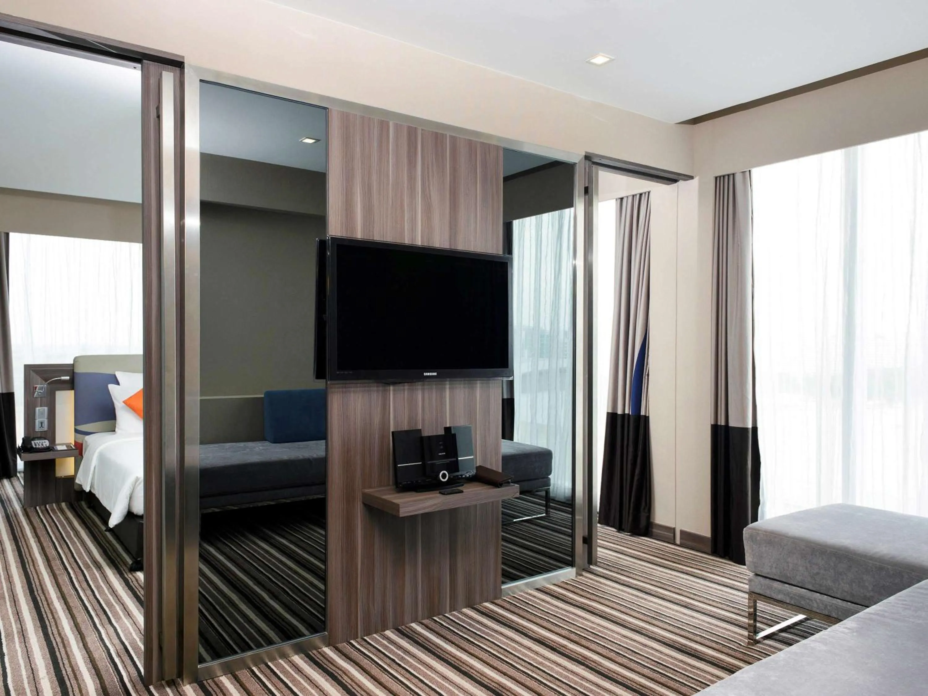 Photo of the whole room, Bed in Novotel Bangkok IMPACT