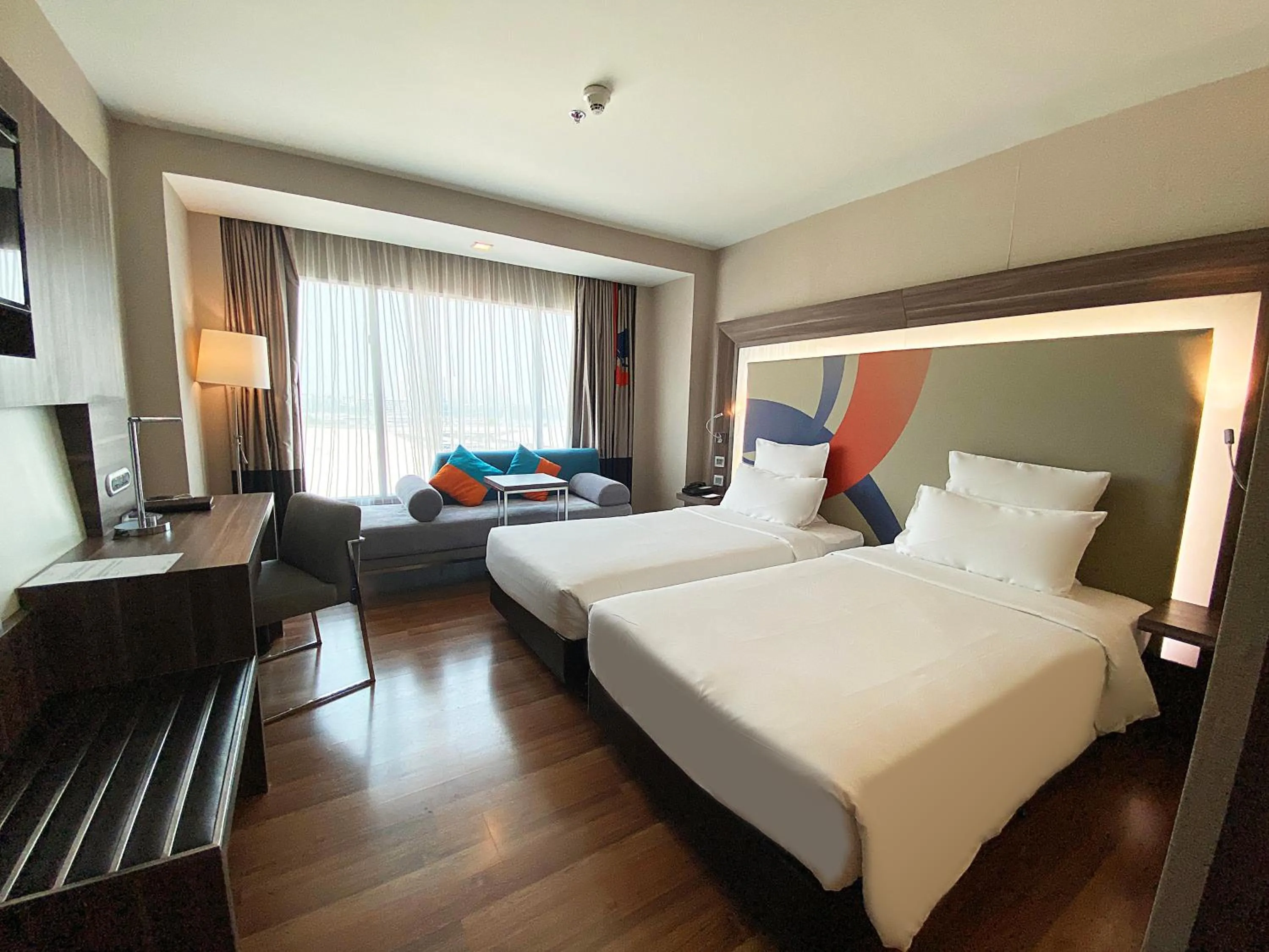 Photo of the whole room, Bed in Novotel Bangkok IMPACT