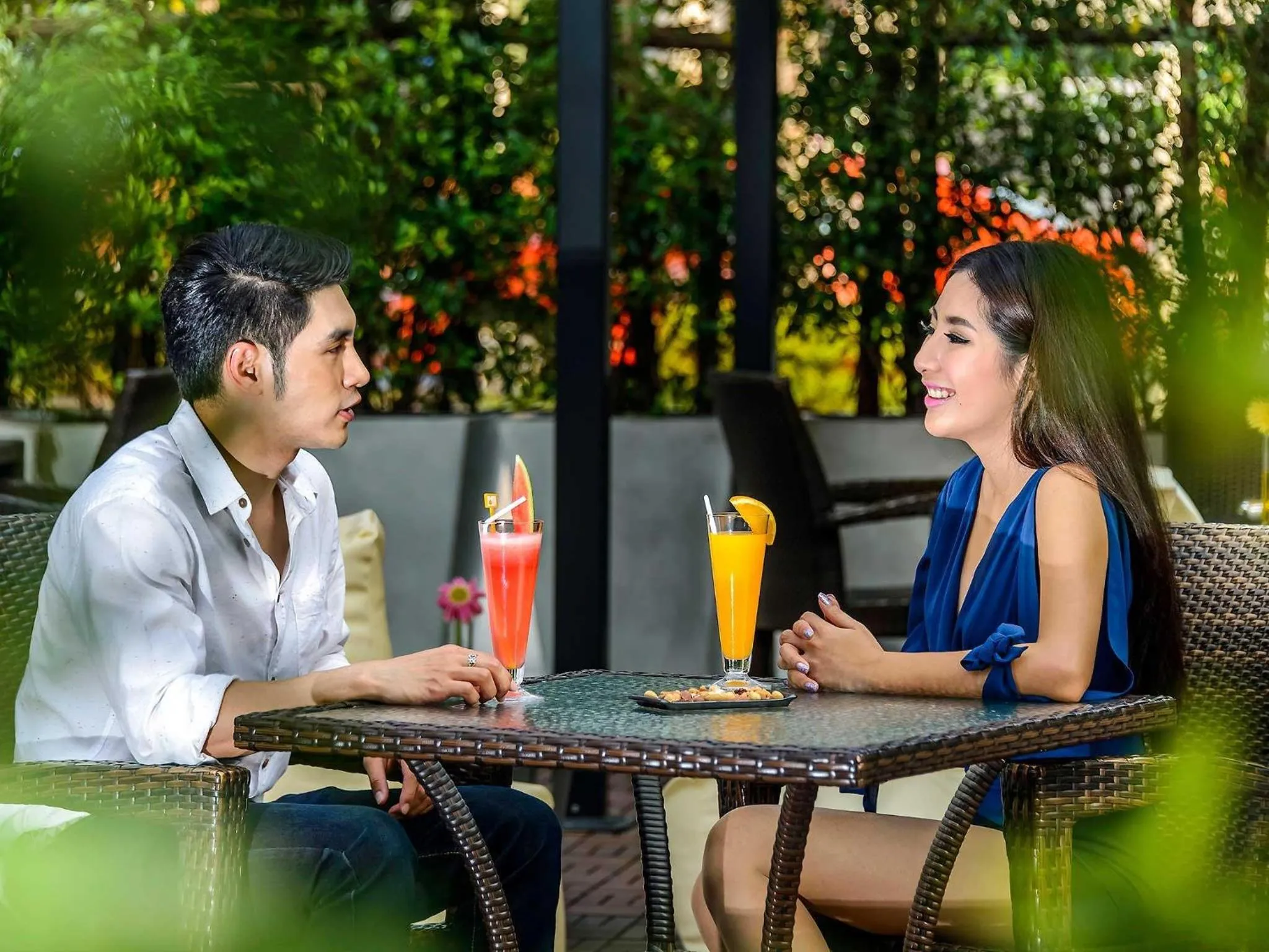 Lounge or bar in Novotel Bangkok IMPACT