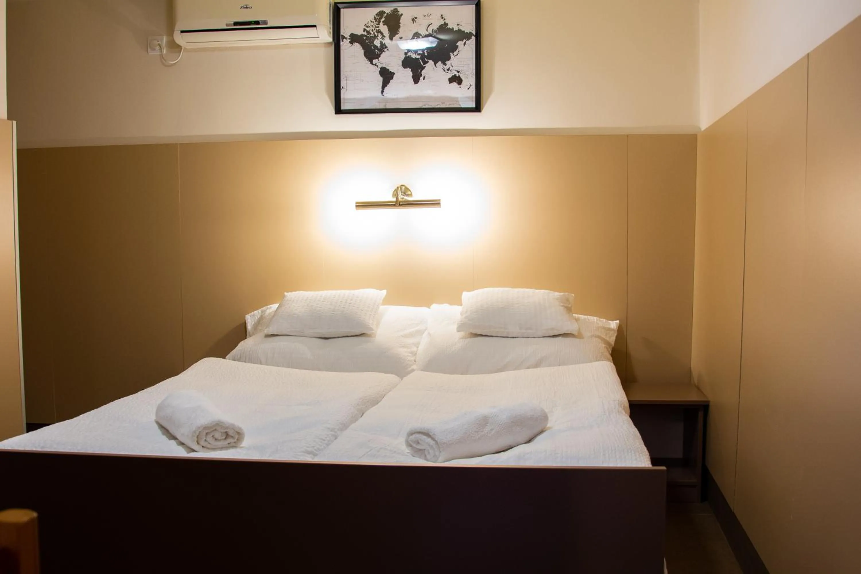 Superior Queen Room in Huli Panzio