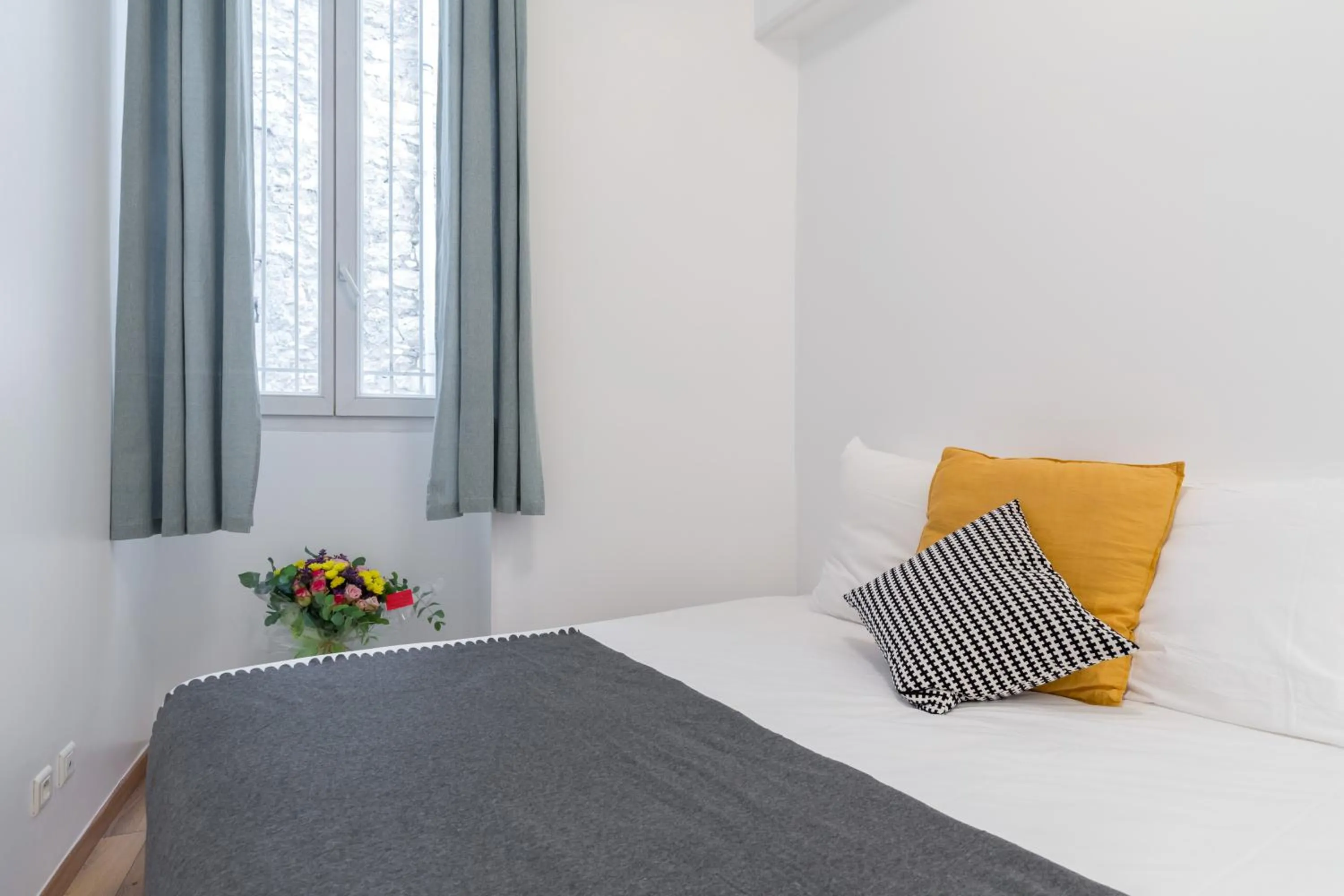 Bedroom, Bed in Florella Marceau Apartment