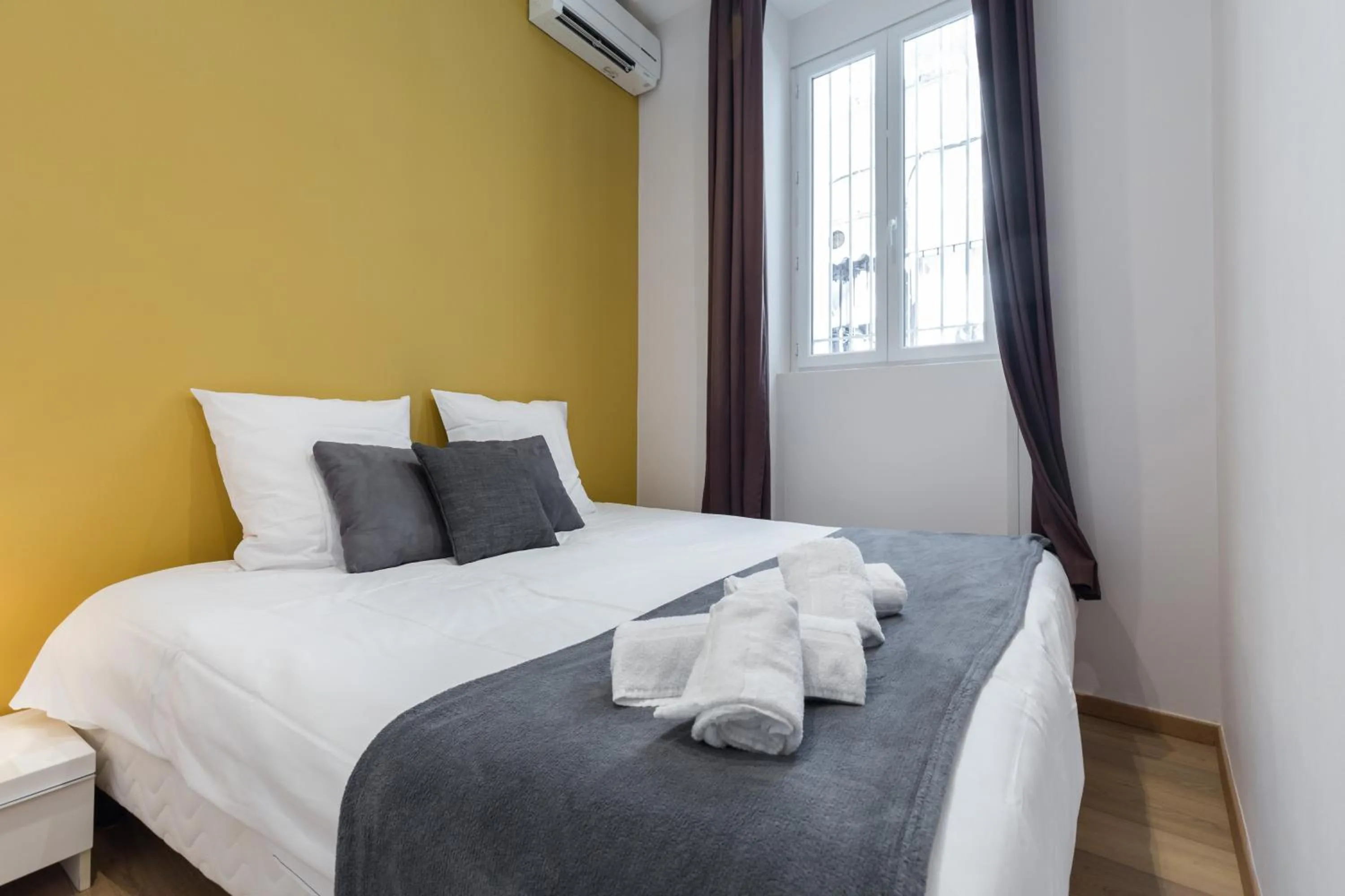 Bedroom, Bed in Florella Marceau Apartment