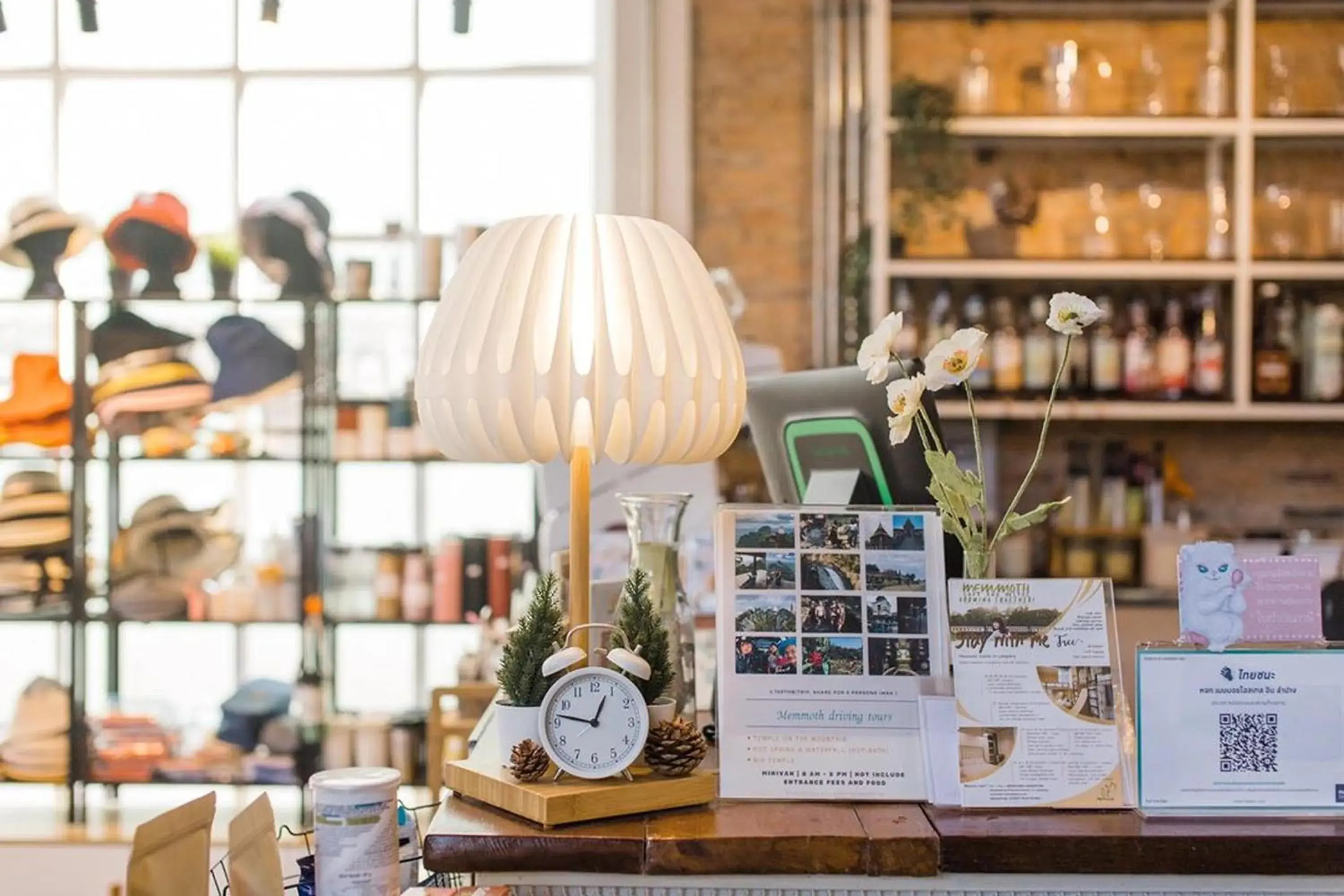 Lobby or reception in Memmoth Cafe & Hostel in Lampang Lobby or reception in Memmoth Cafe & Hostel in Lampang