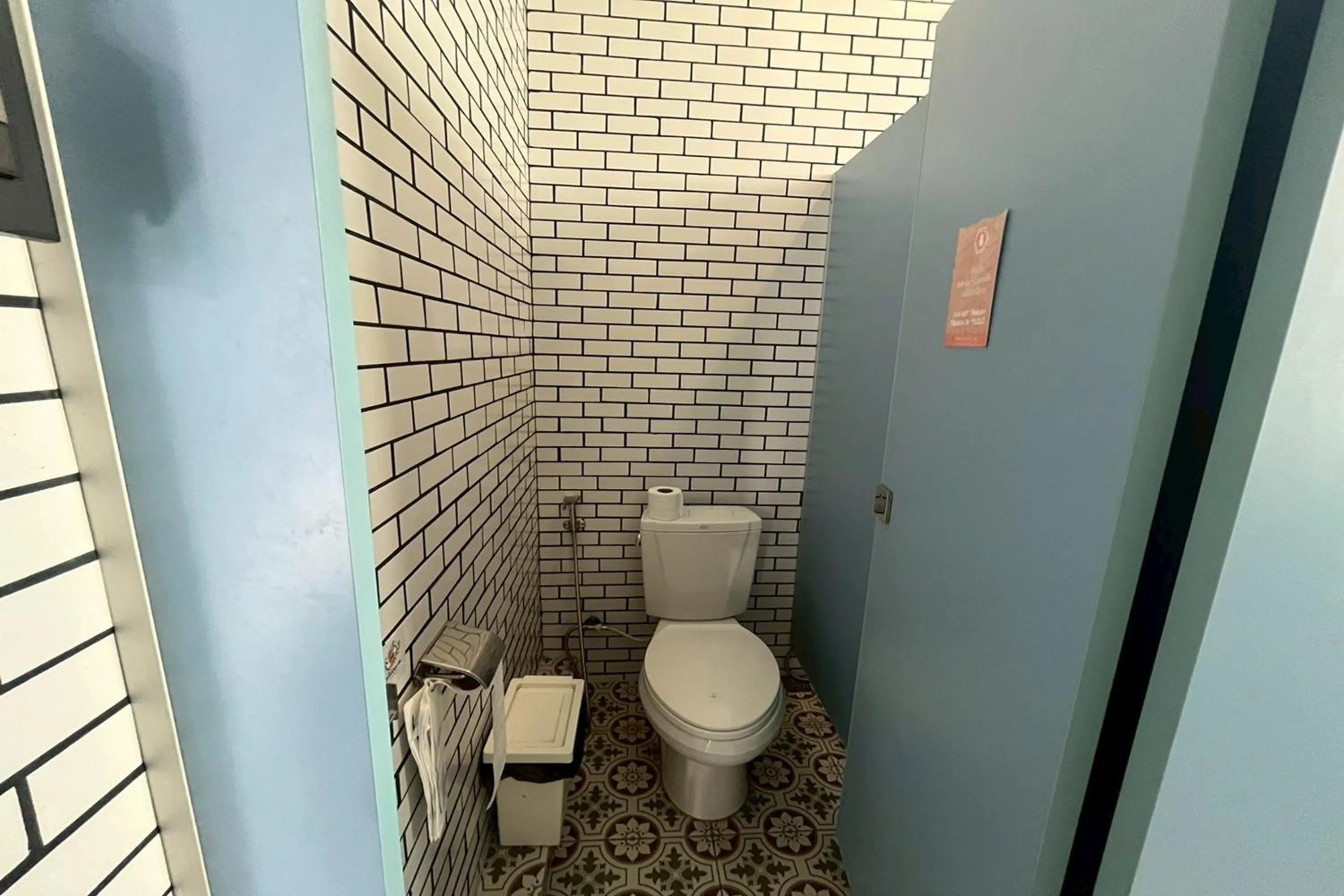 Bathroom in Memmoth Cafe & Hostel in Lampang