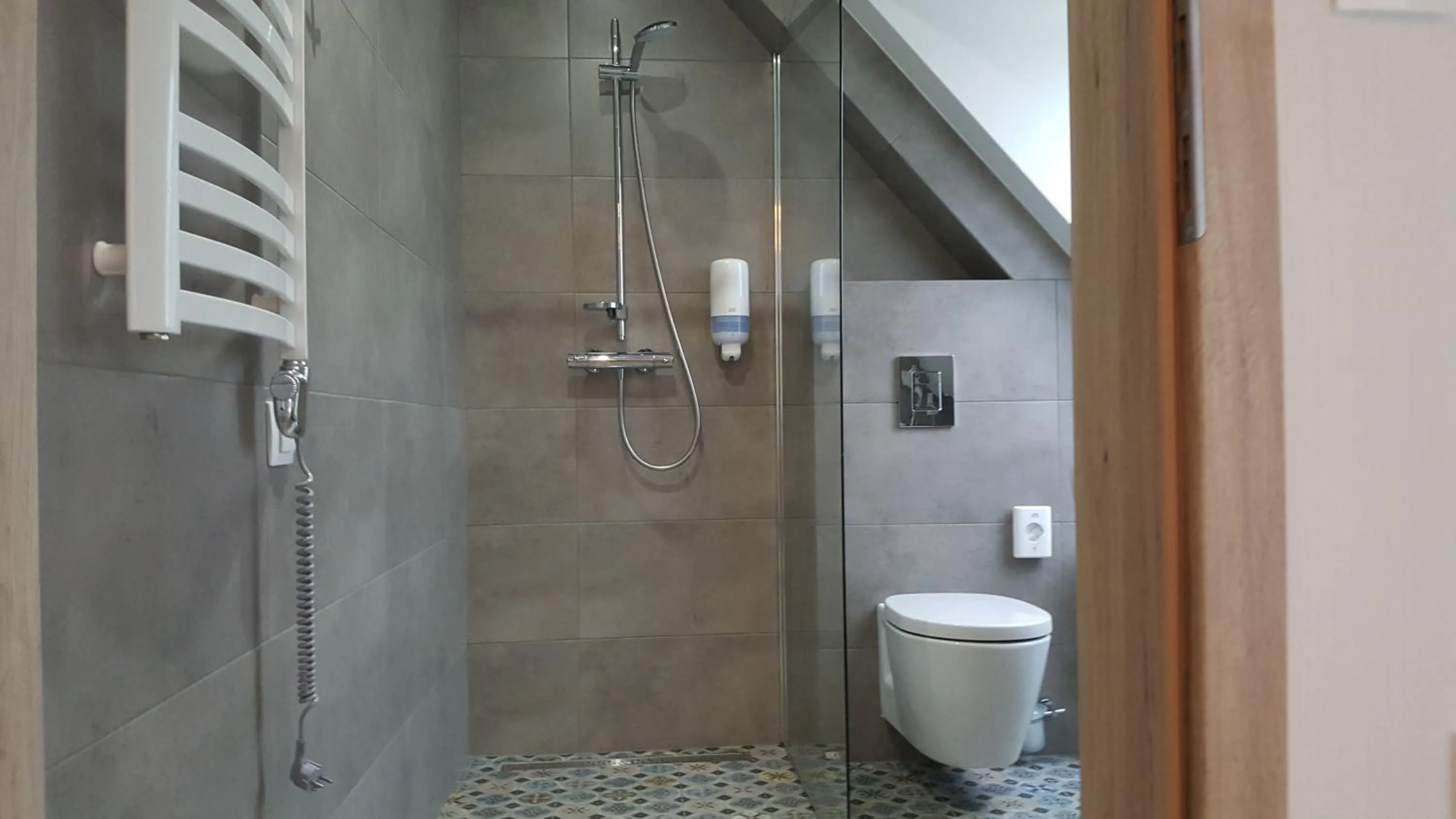 Photo of the whole room in Hotel Paryski Art & Business Zakopane - Basen Jacuzzi Sauna Małpi Gaj