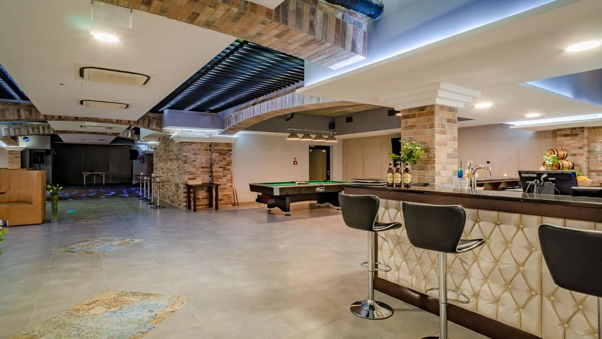 Activities in Hotel Paryski Art & Business Zakopane - Basen Jacuzzi Sauna Małpi Gaj