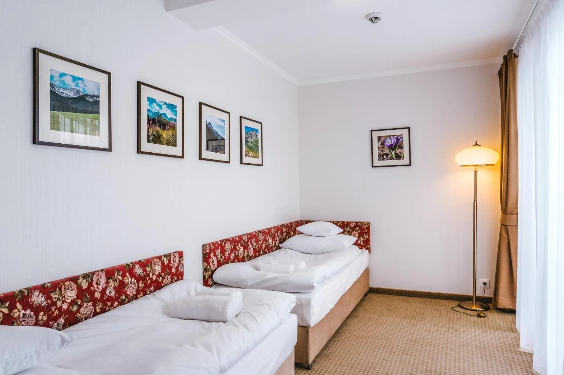 Bed in Hotel Paryski Art & Business Zakopane - Basen Jacuzzi Sauna Małpi Gaj