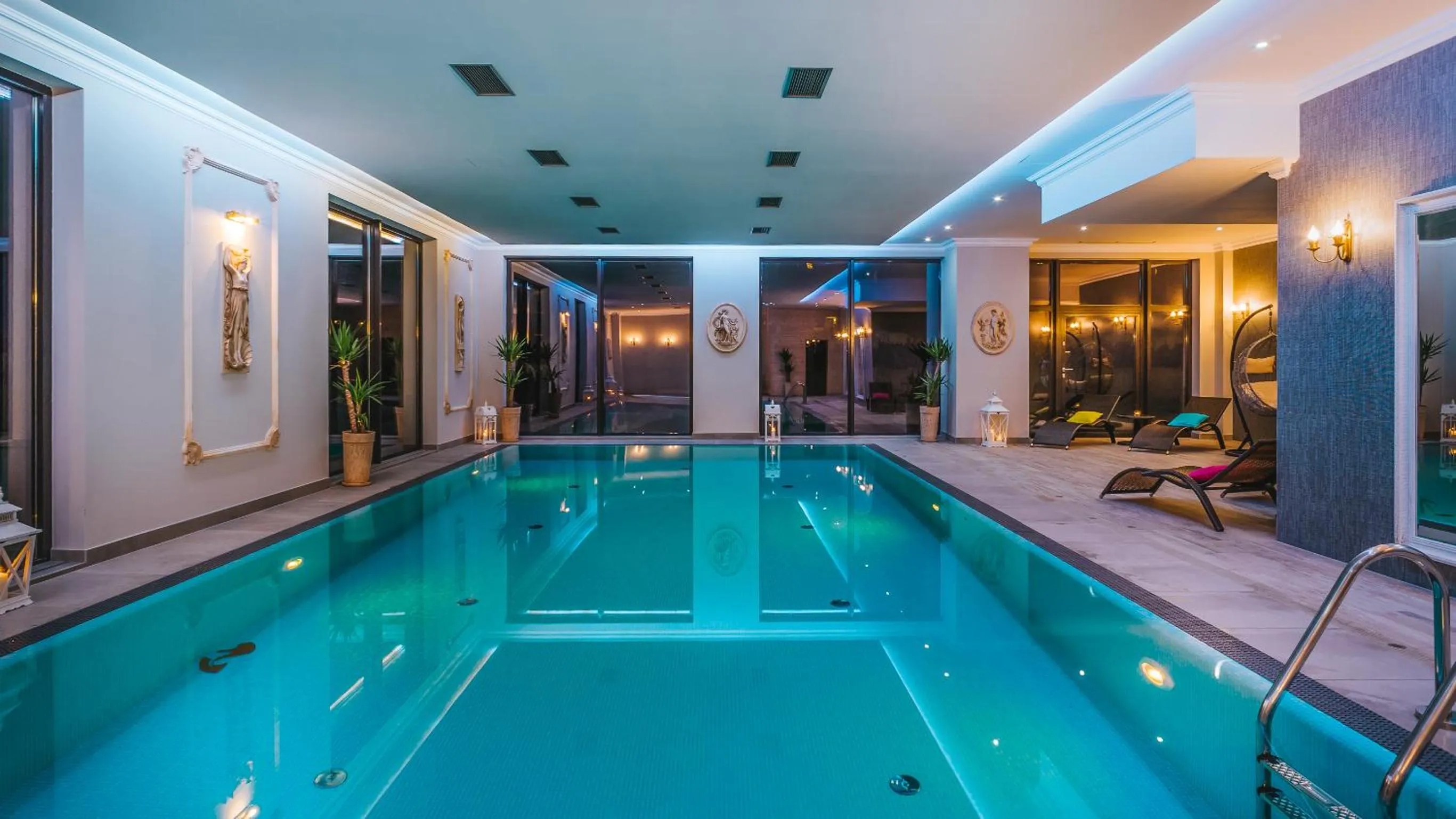 Business facilities in Hotel Paryski Art & Business Zakopane - Basen Jacuzzi Sauna Małpi Gaj