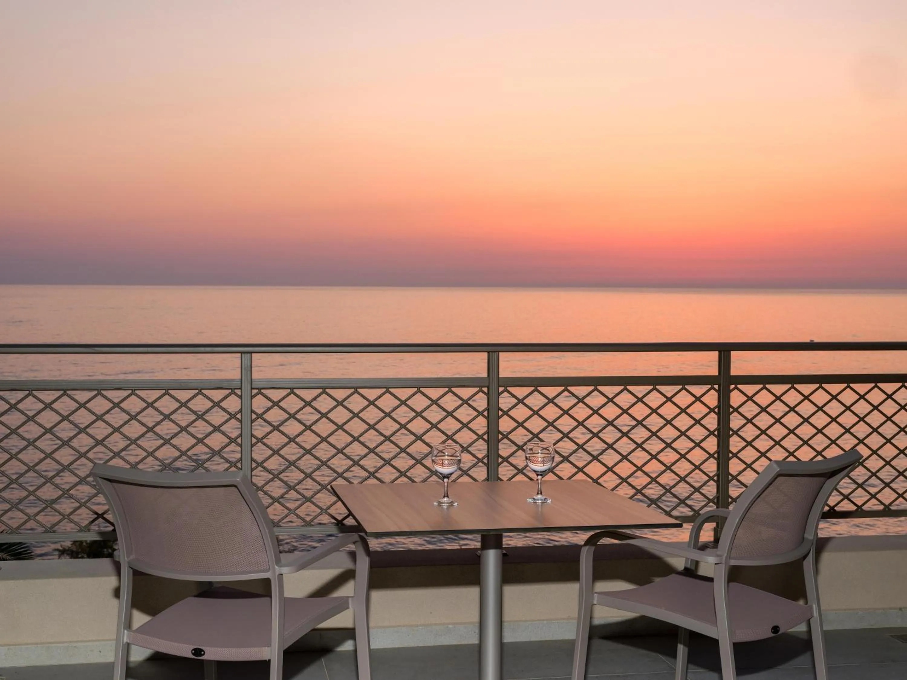 Photo of the whole room in Nana Golden Beach All Inclusive Resort & Spa