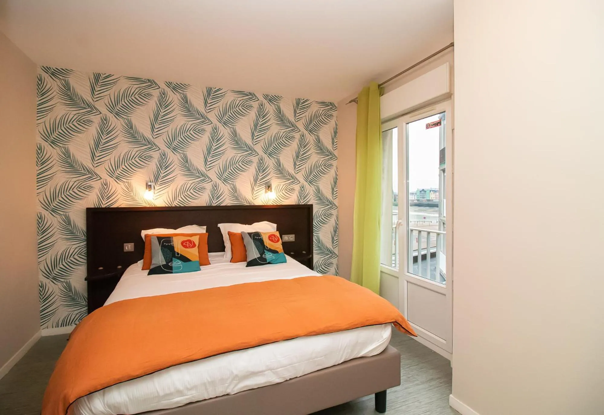 Bed in Hotel Le Richelieu