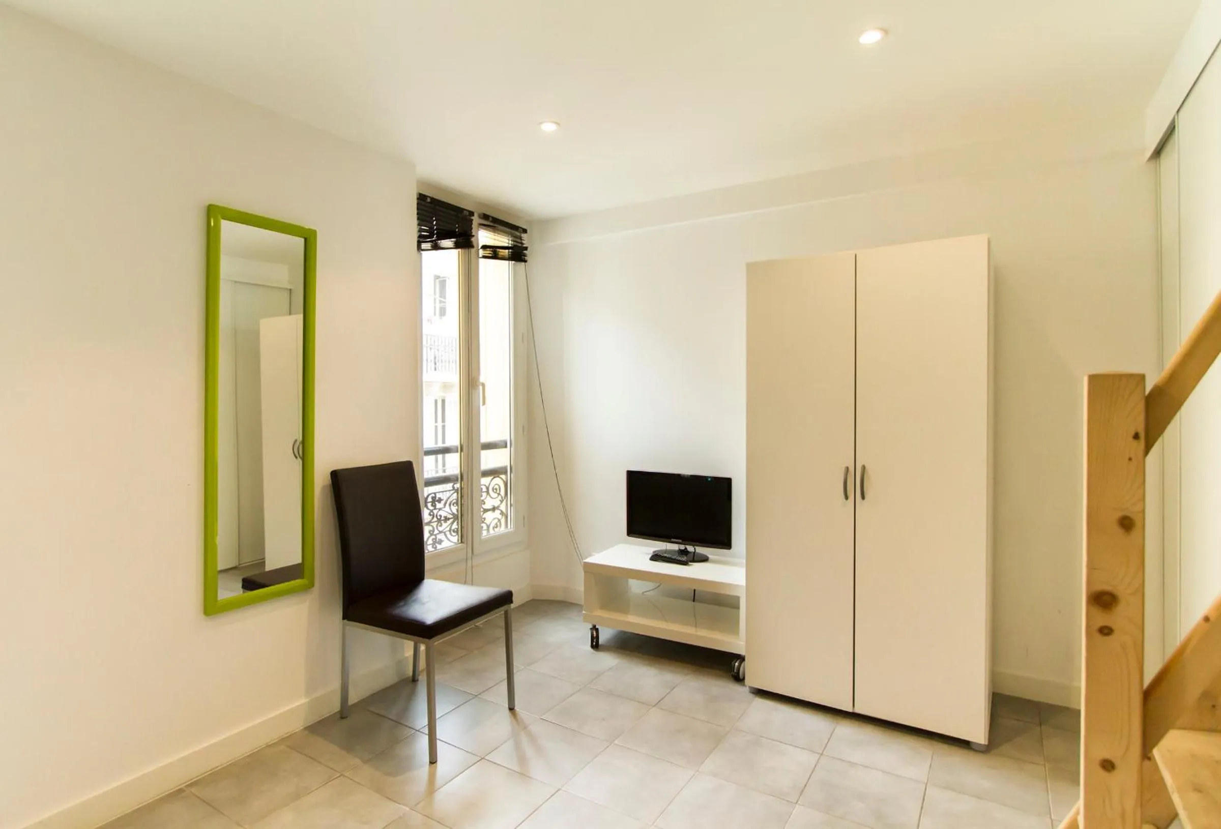 TV and multimedia in Florella Achard Apartment