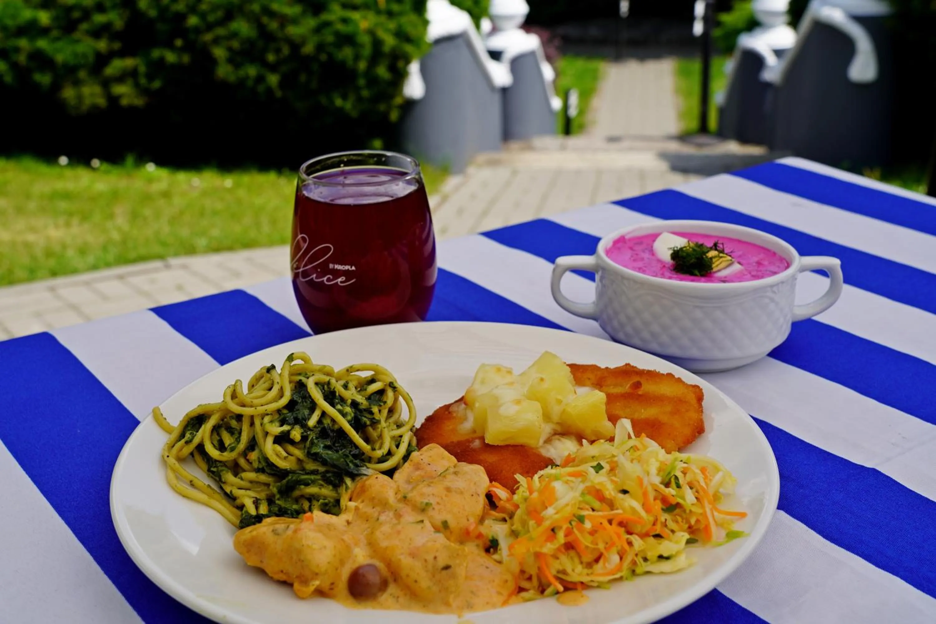 Restaurant/places to eat in Hotel Adalbertus