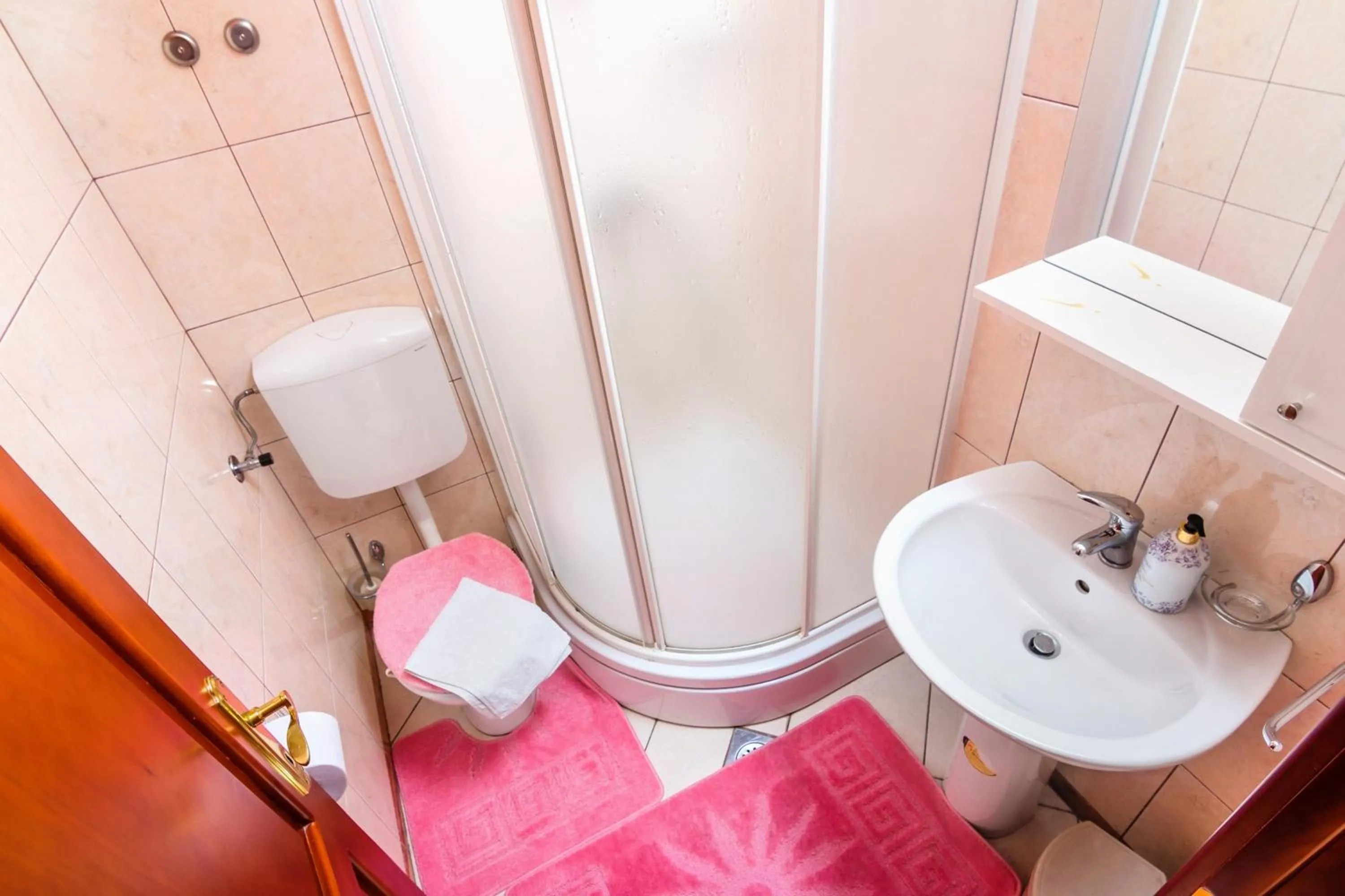 Bathroom in Apartments Bogdanovic