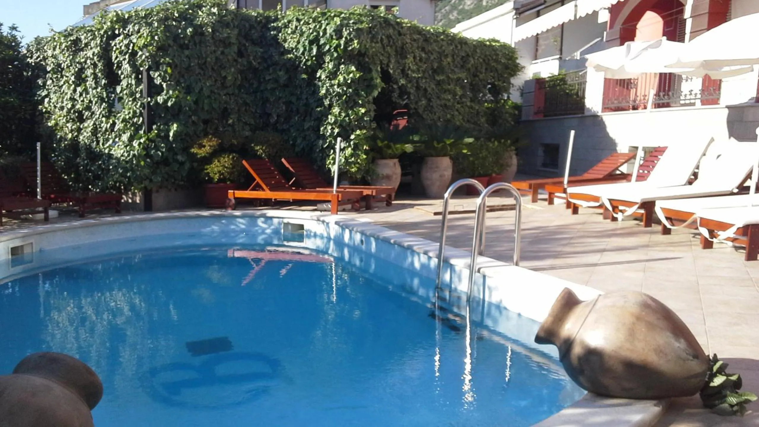 Swimming pool in Apartments Bogdanovic