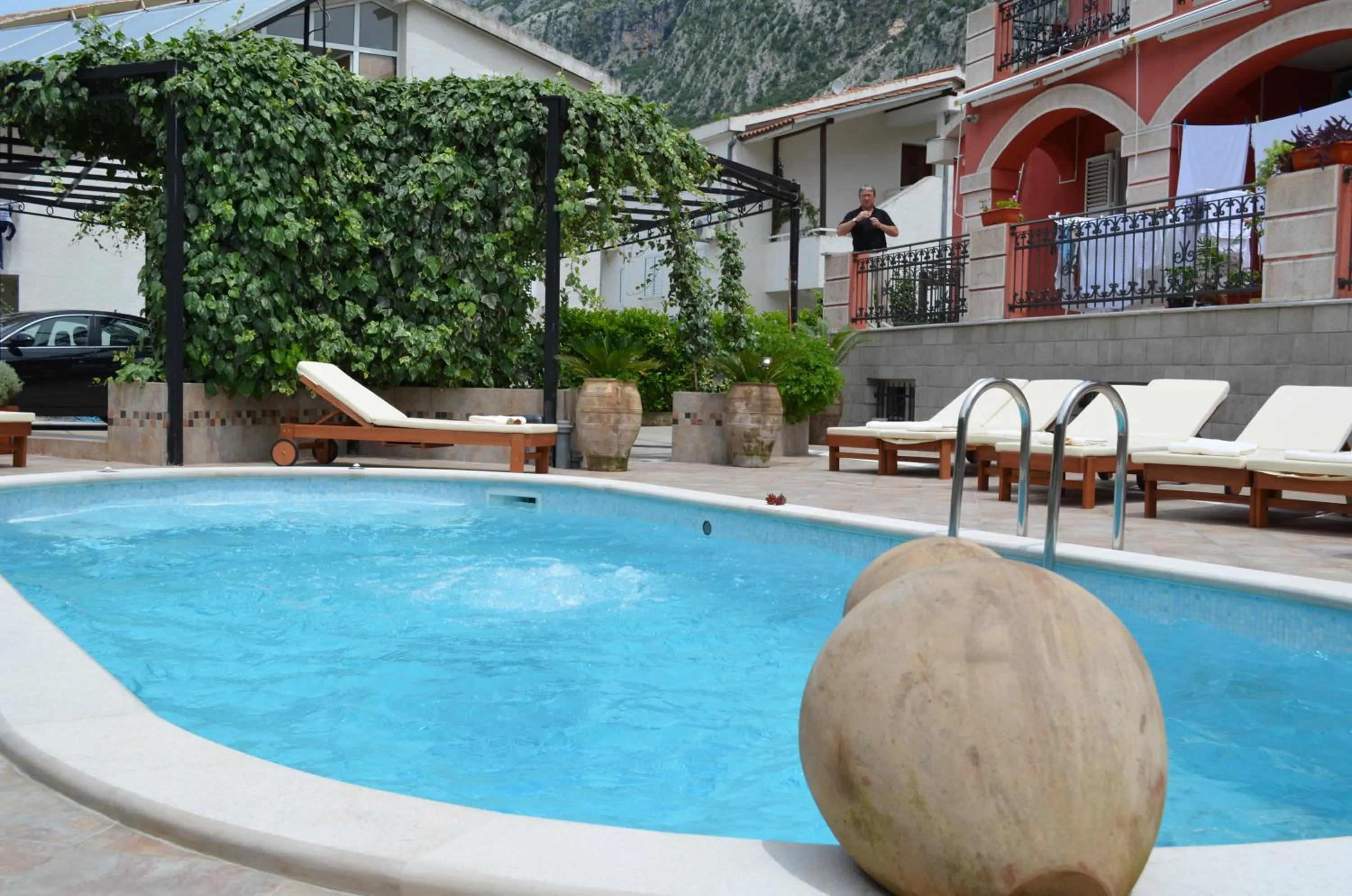 Pool view in Apartments Bogdanovic