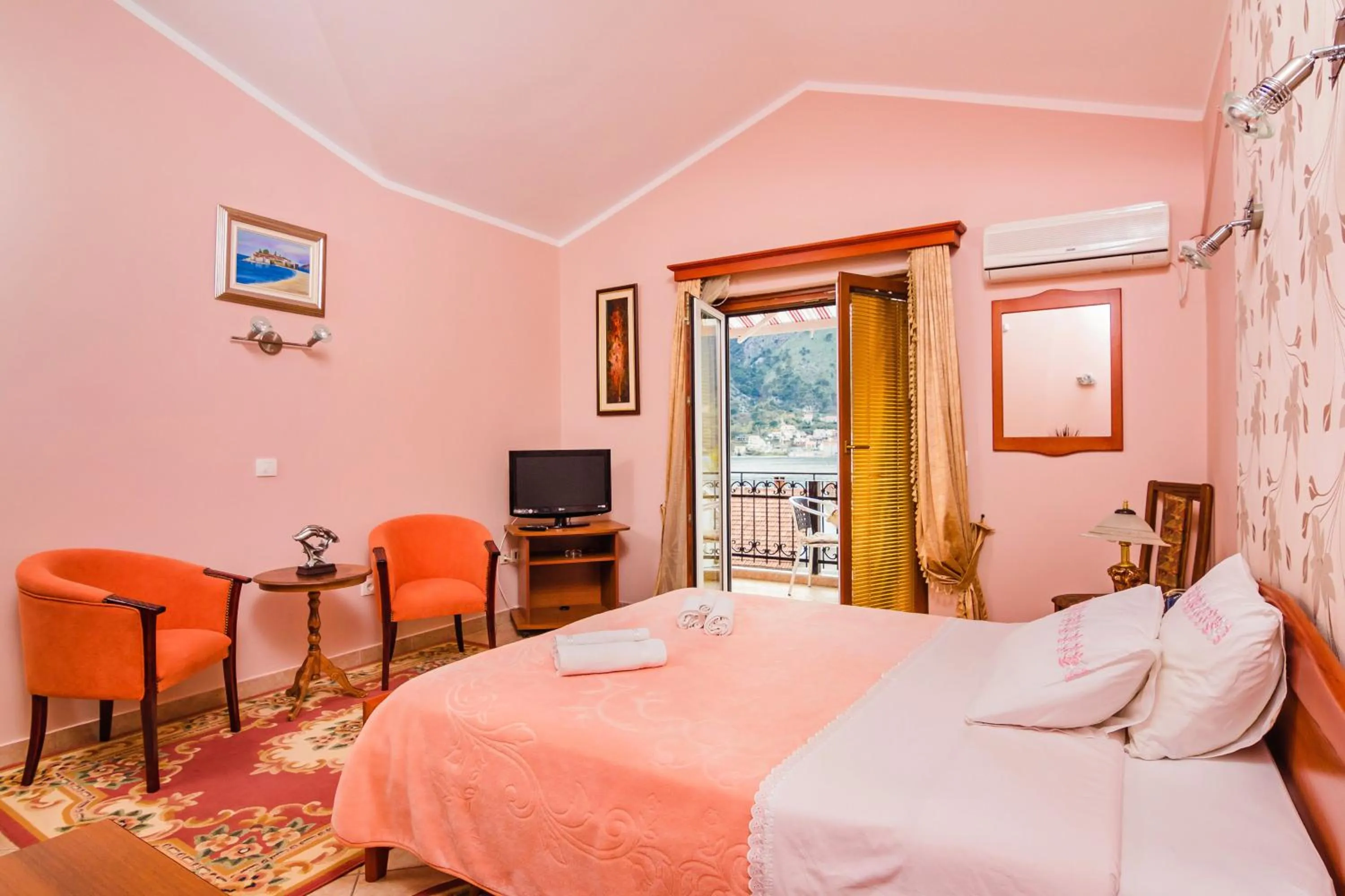 Bed in Apartments Bogdanovic