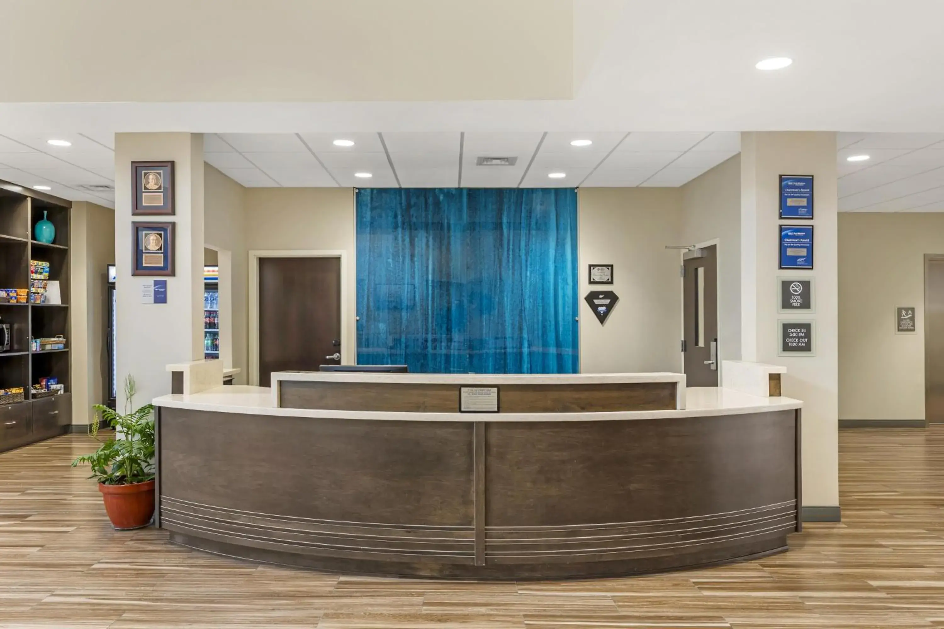 Lobby or reception in Best Western Plus Centralia Hotel & Suites Lobby or reception in Best Western Plus Centralia Hotel & Suites