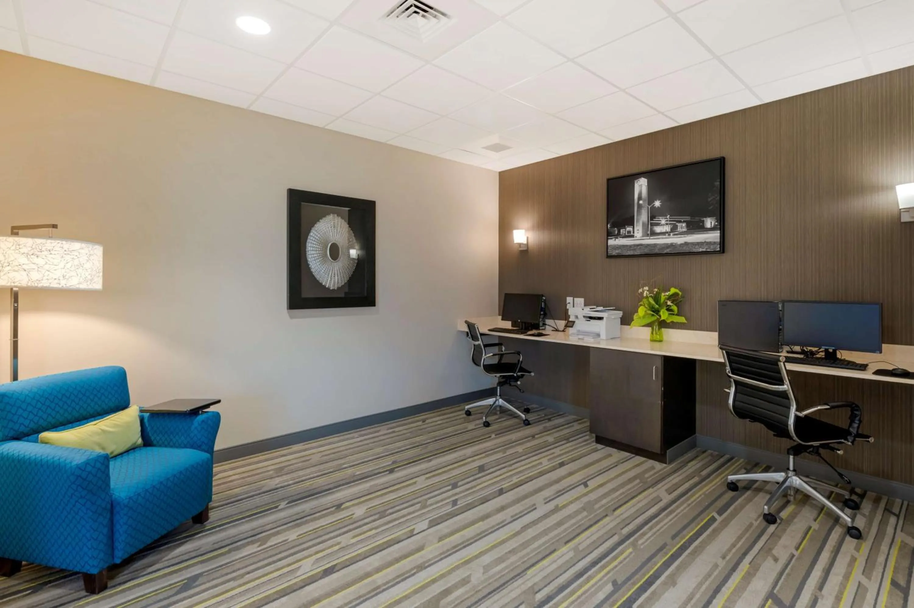 Business facilities in Best Western Plus Centralia Hotel & Suites