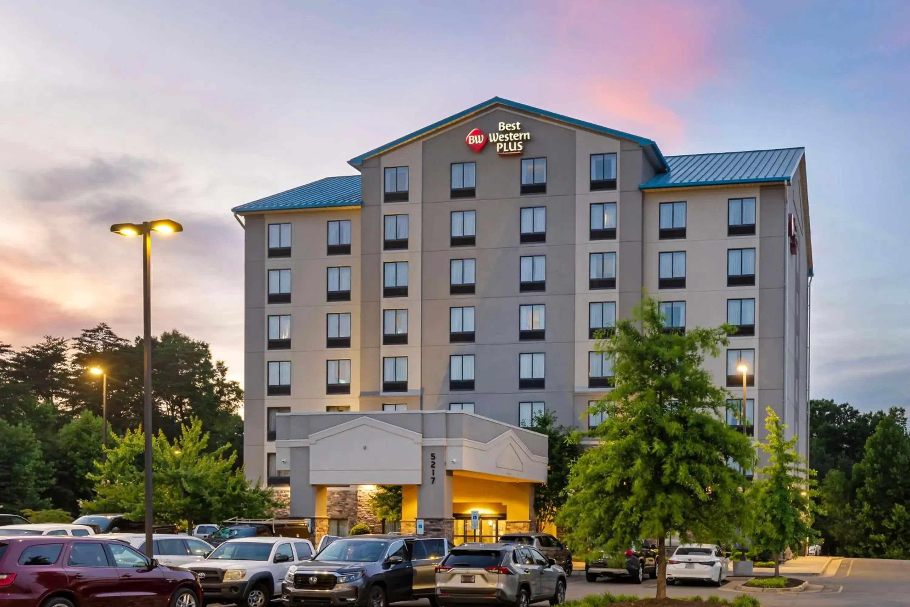 Property building in Best Western Plus Thornburg Inn & Suites Property building in Best Western Plus Thornburg Inn & Suites