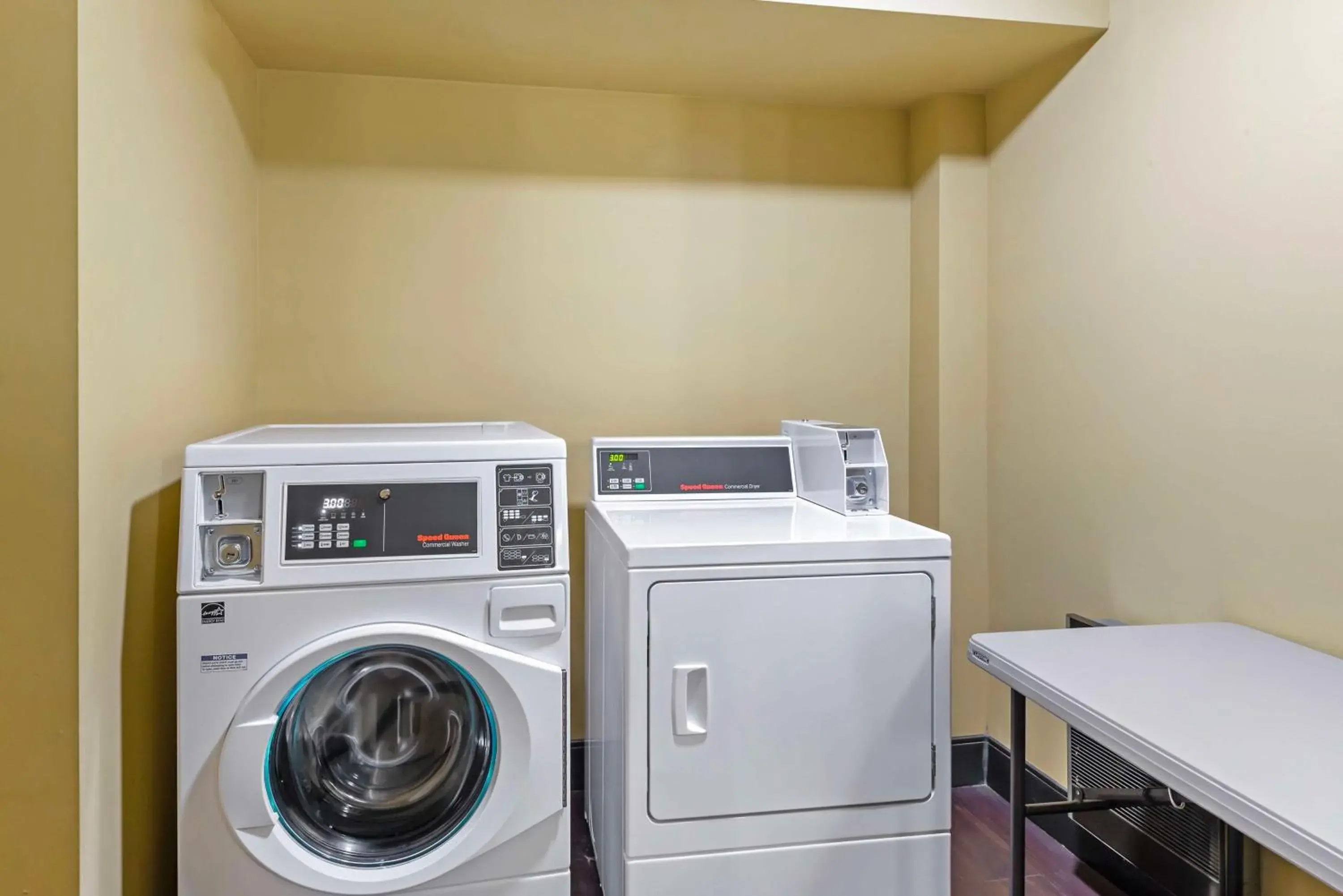 Property building in Best Western Plus Thornburg Inn & Suites Property building in Best Western Plus Thornburg Inn & Suites