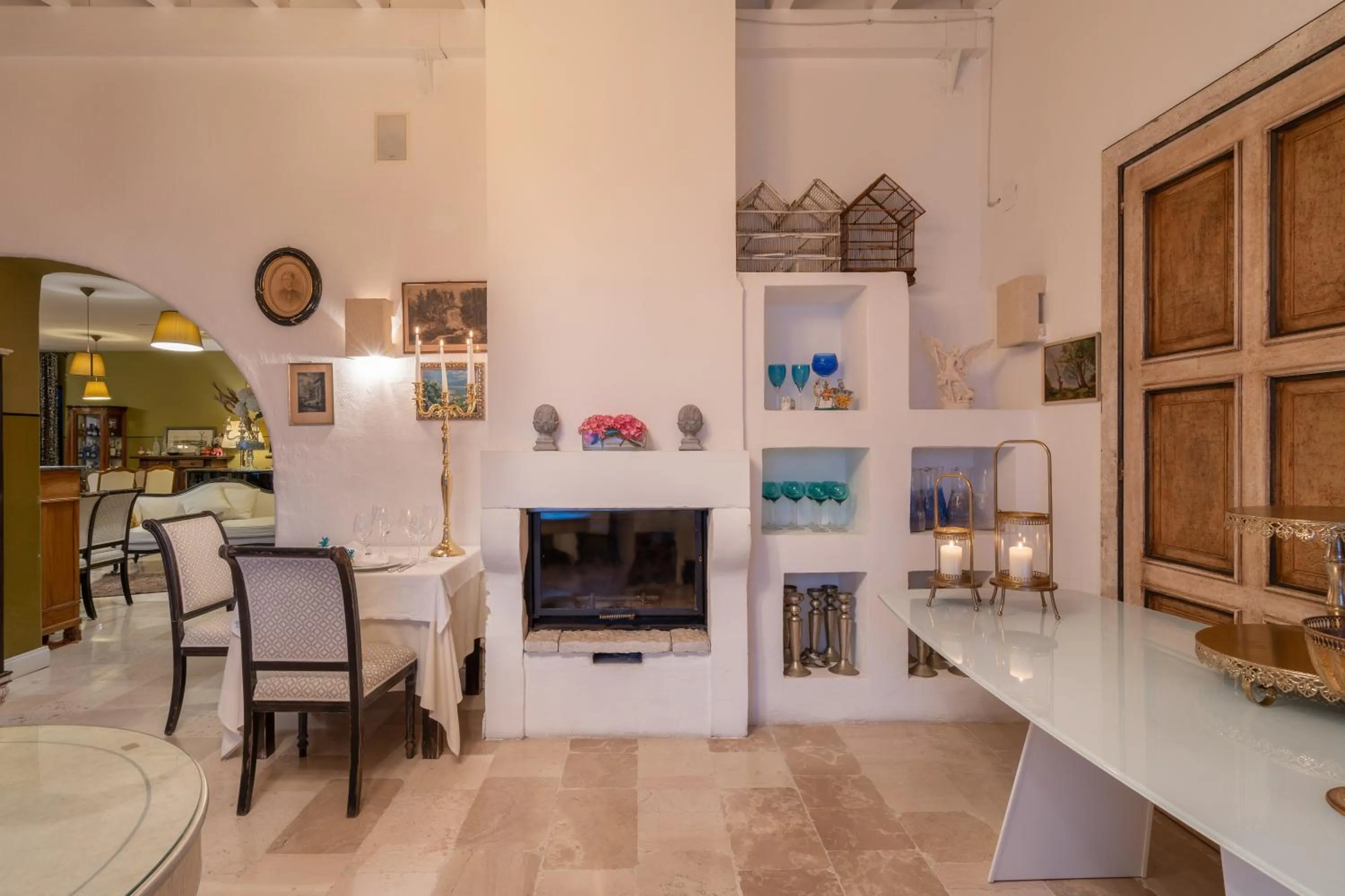 Restaurant/places to eat in La Locanda Del Carrubo