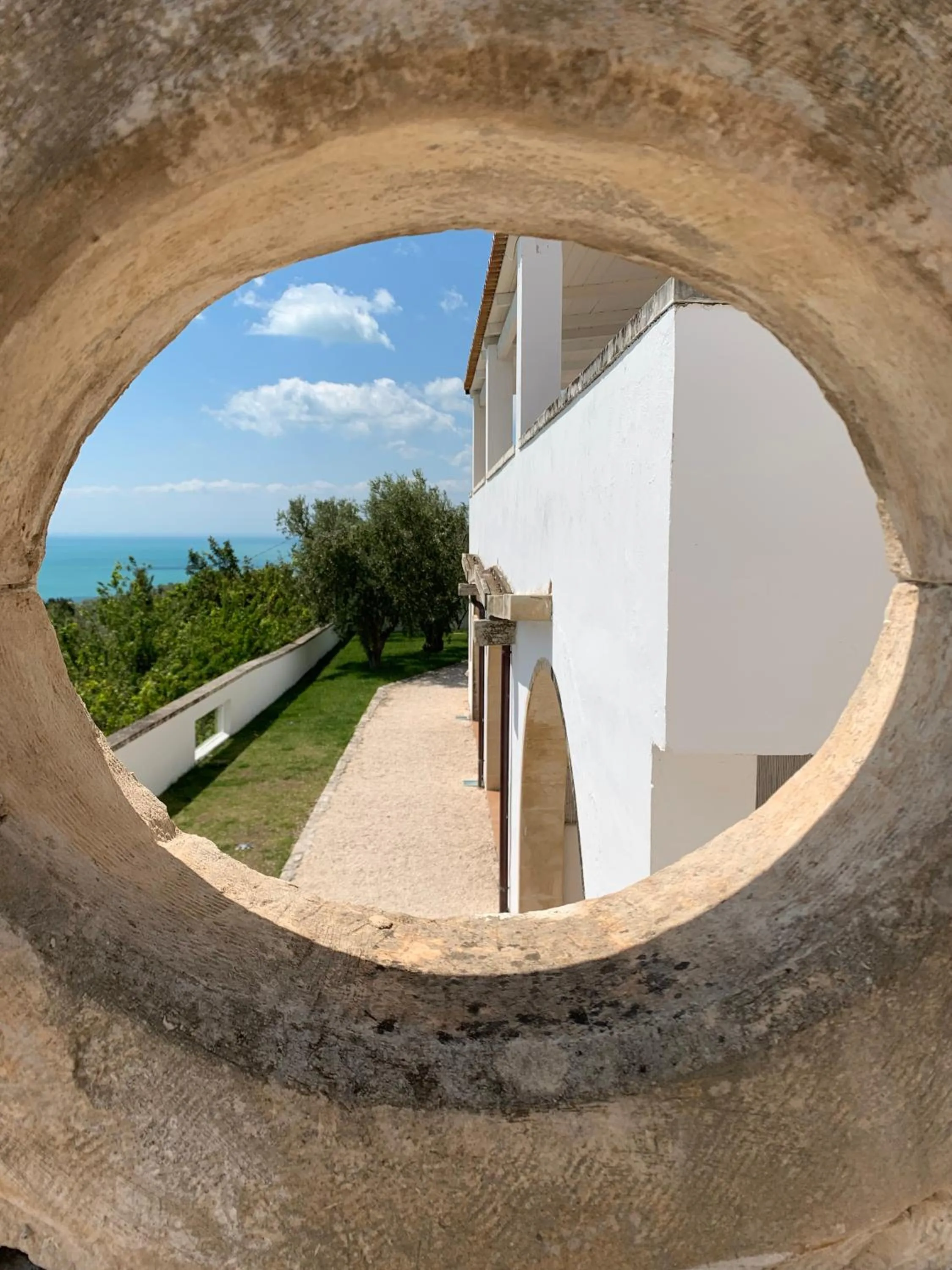 Decorative detail in La Locanda Del Carrubo