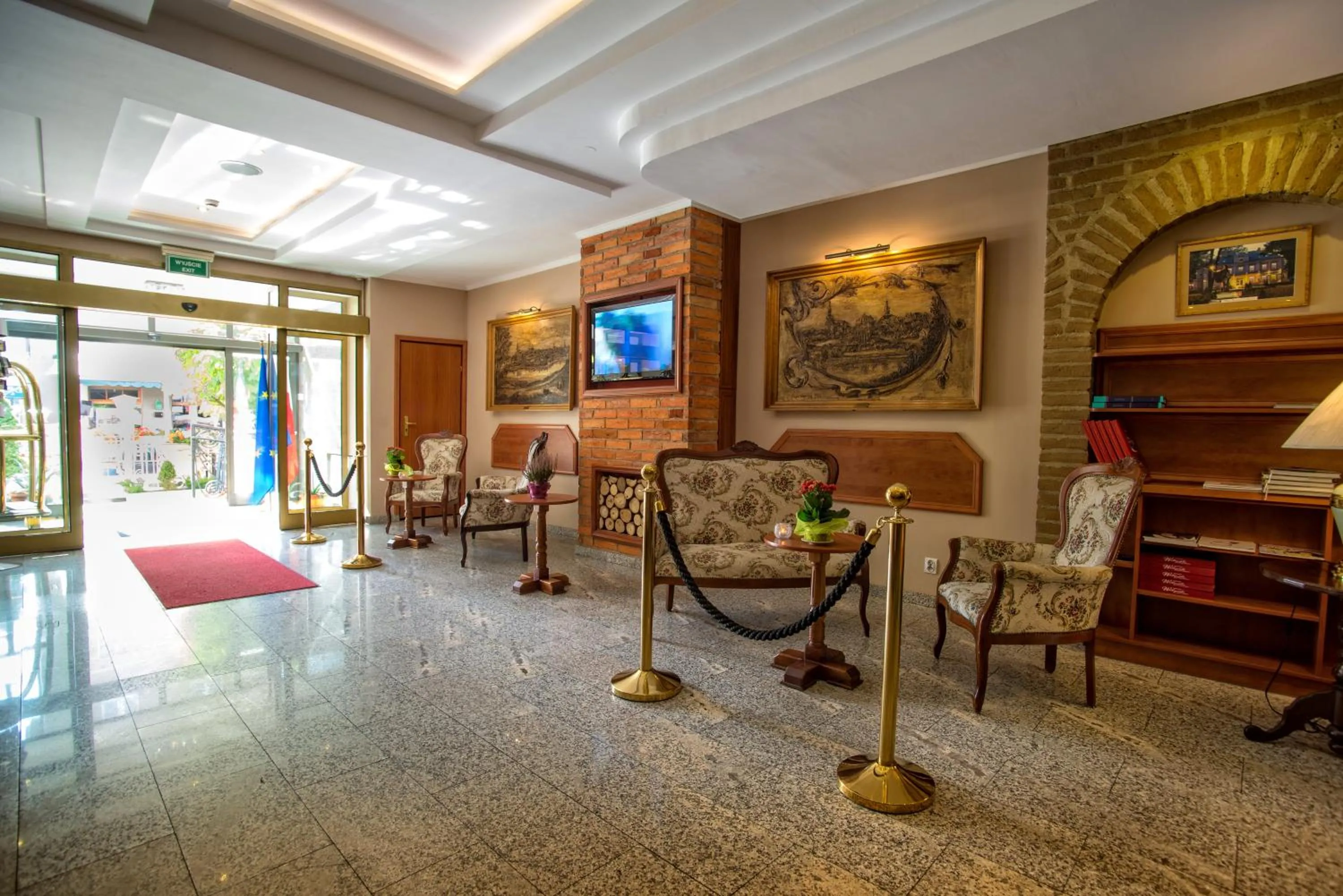 Lobby or reception in Pietrak Hotel