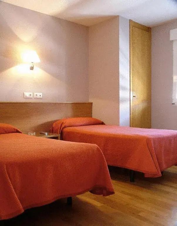 Hostal CC Hostal CC