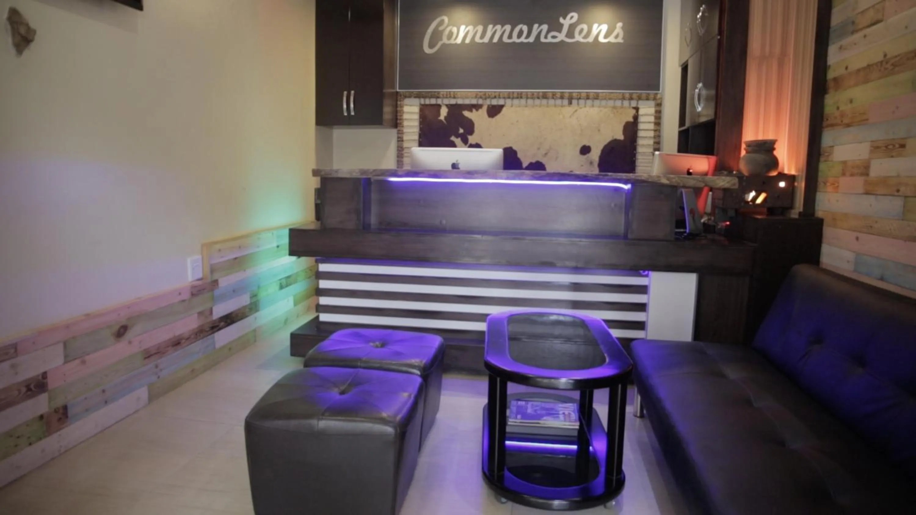 Seating area in CommonLens Inn