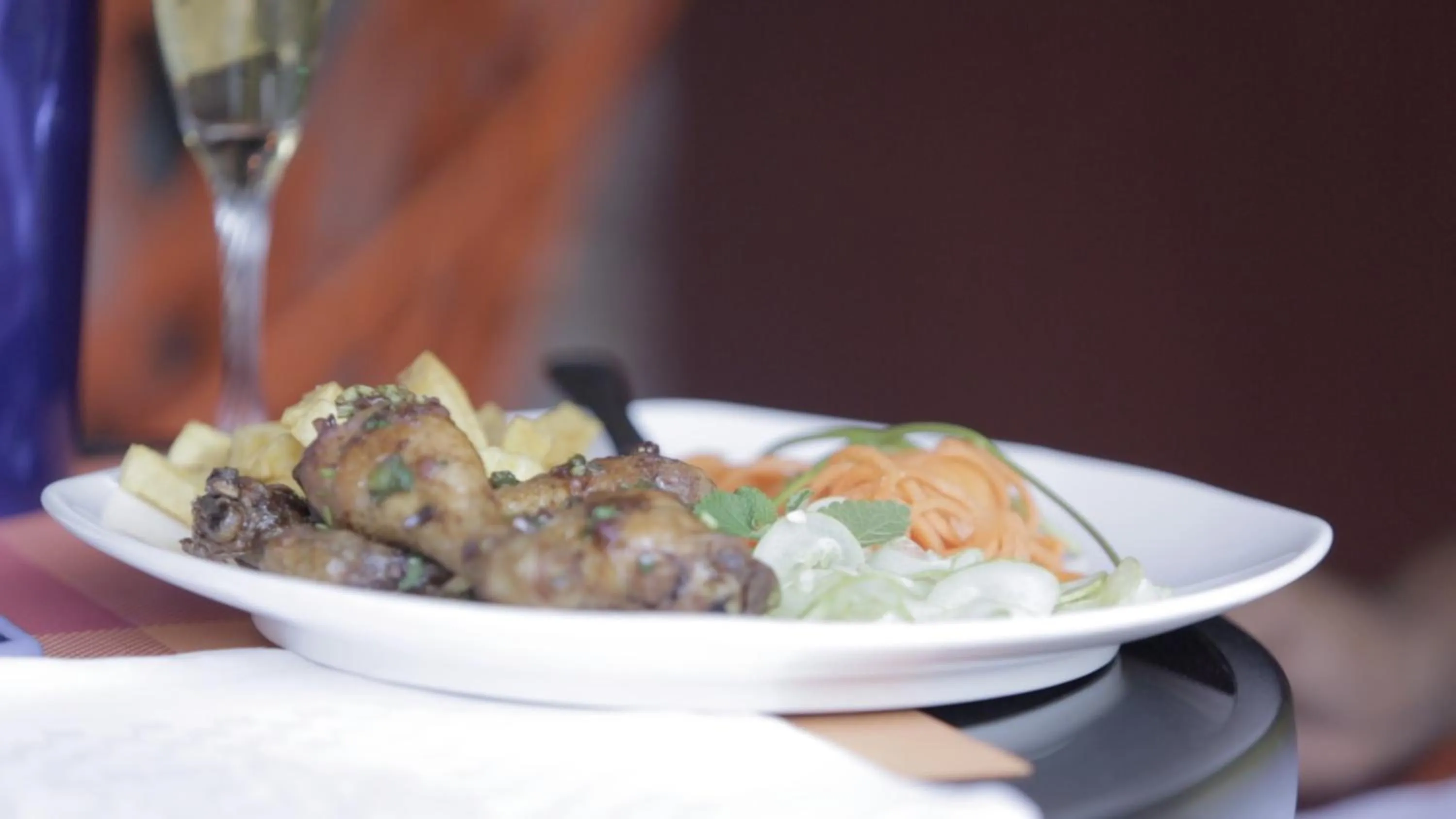 Breakfast in CommonLens Inn