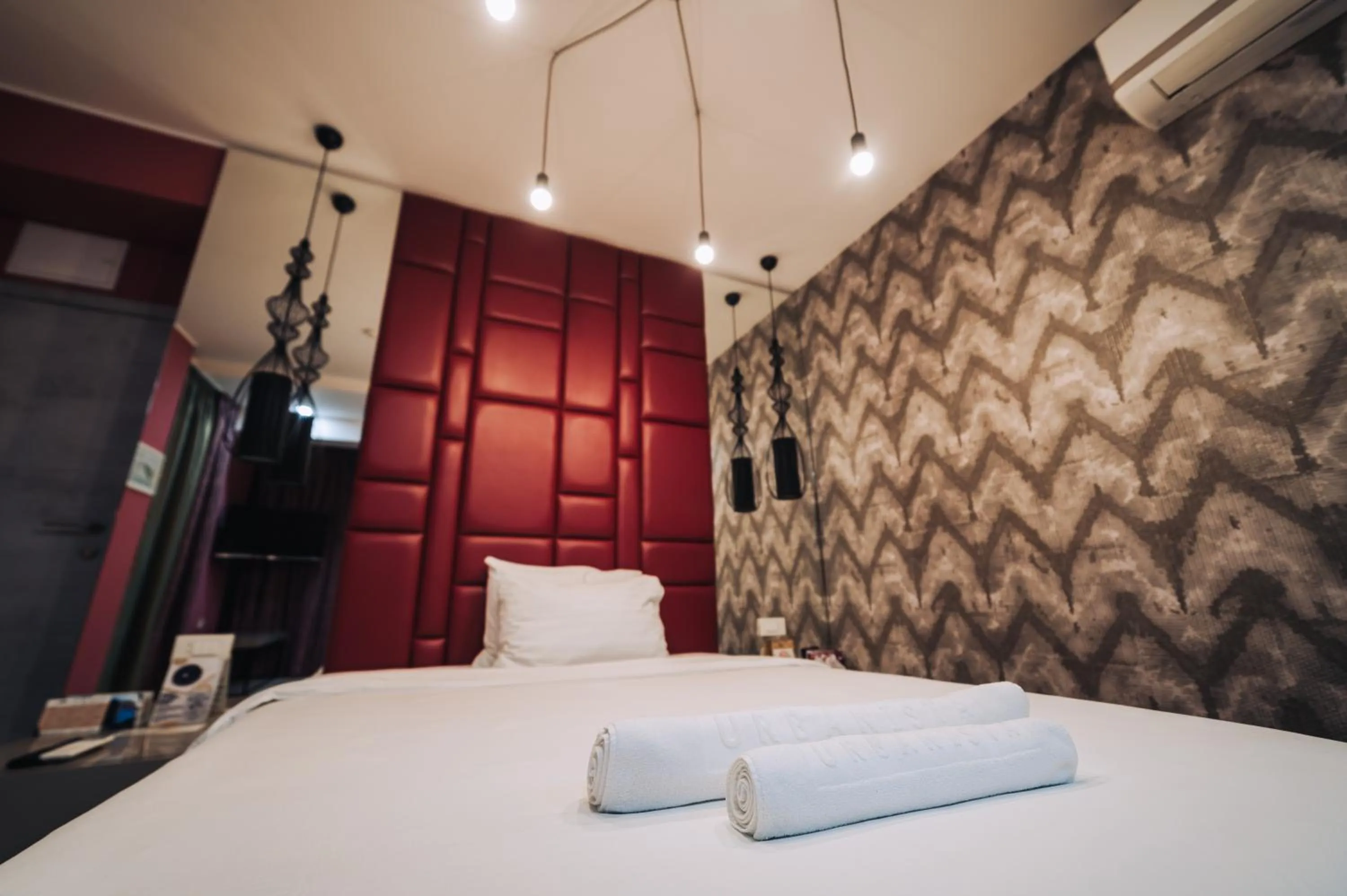 Bed in Urbanista Hotel & Bar