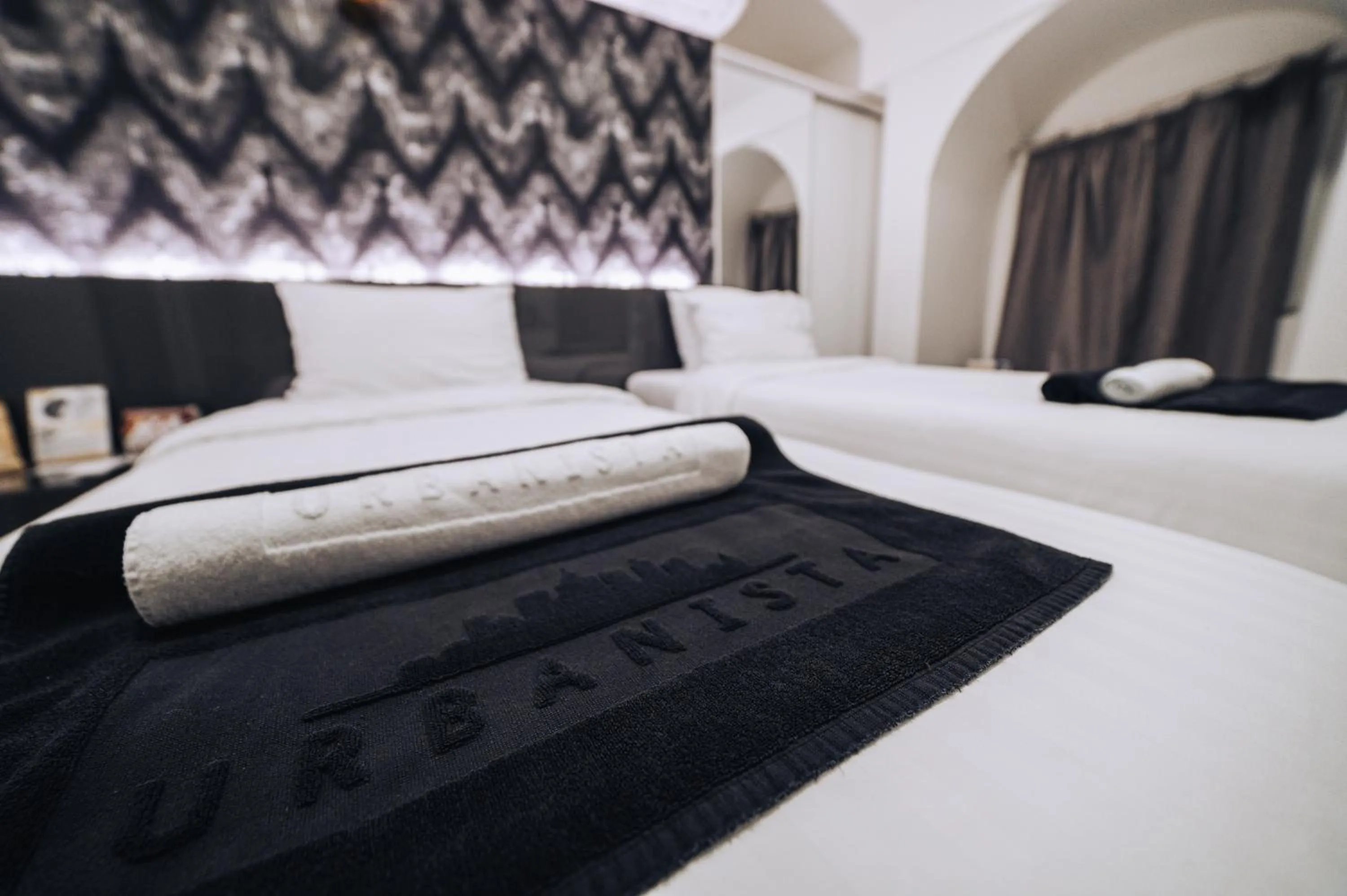 Bed in Urbanista Hotel & Bar