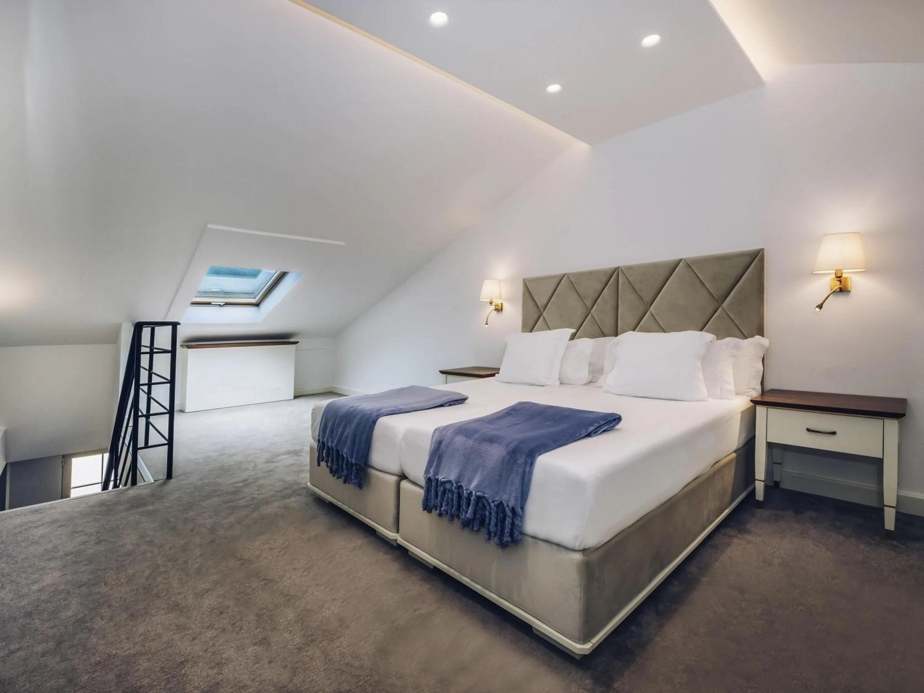 Bedroom, Bed in Heritage Grand Perast By Rixos