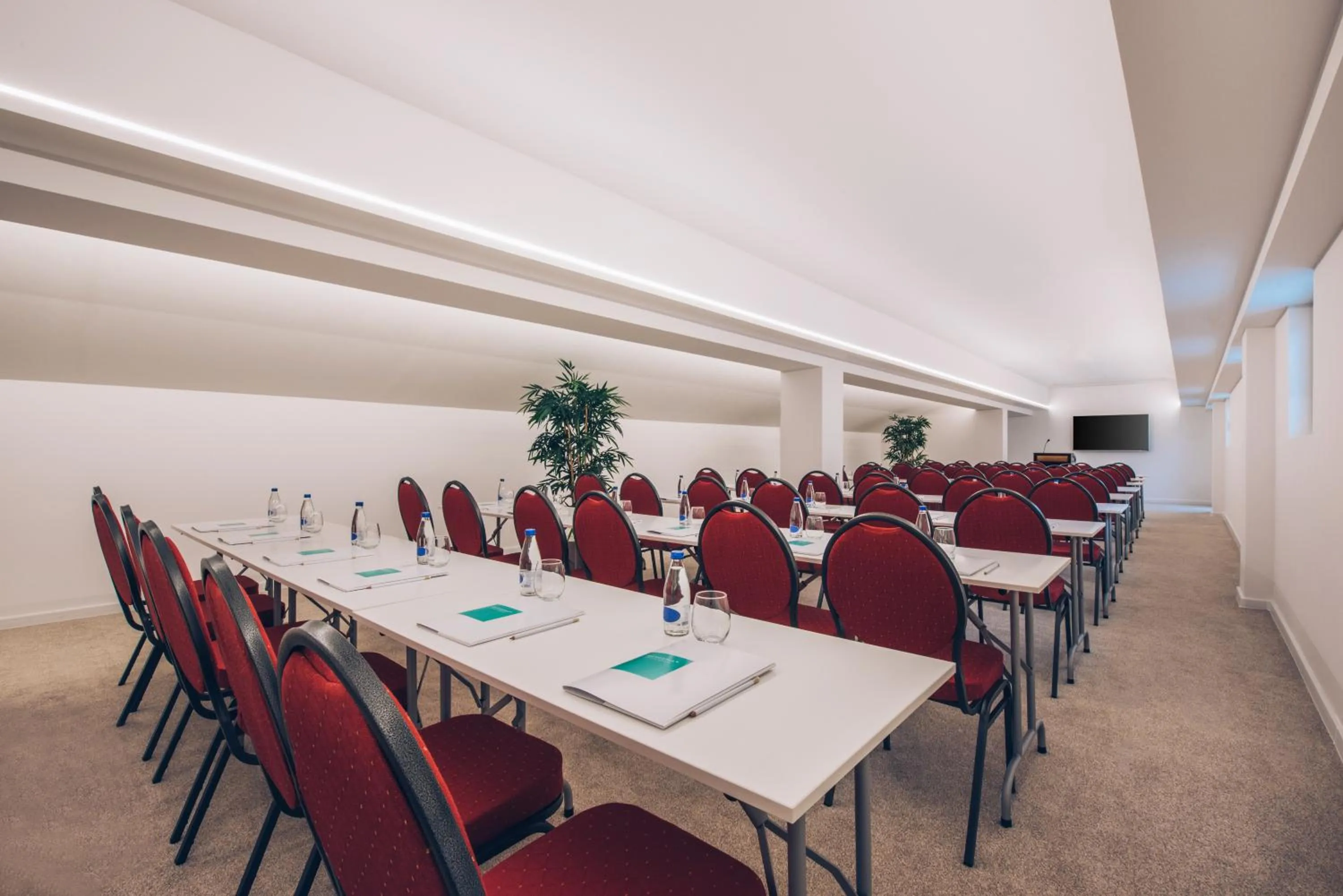 Meeting/conference room in Heritage Grand Perast By Rixos