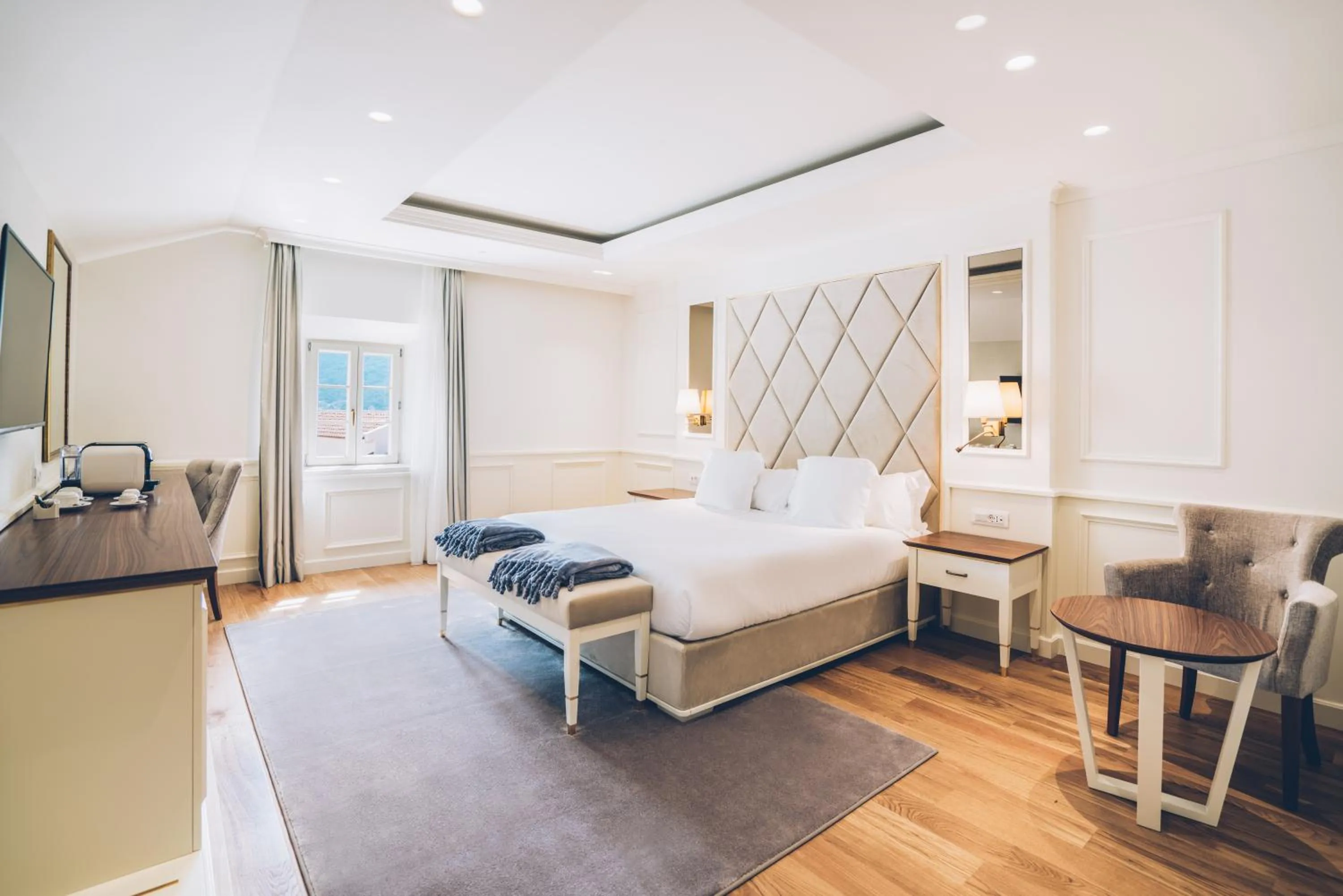 Bedroom, Bed in Heritage Grand Perast By Rixos