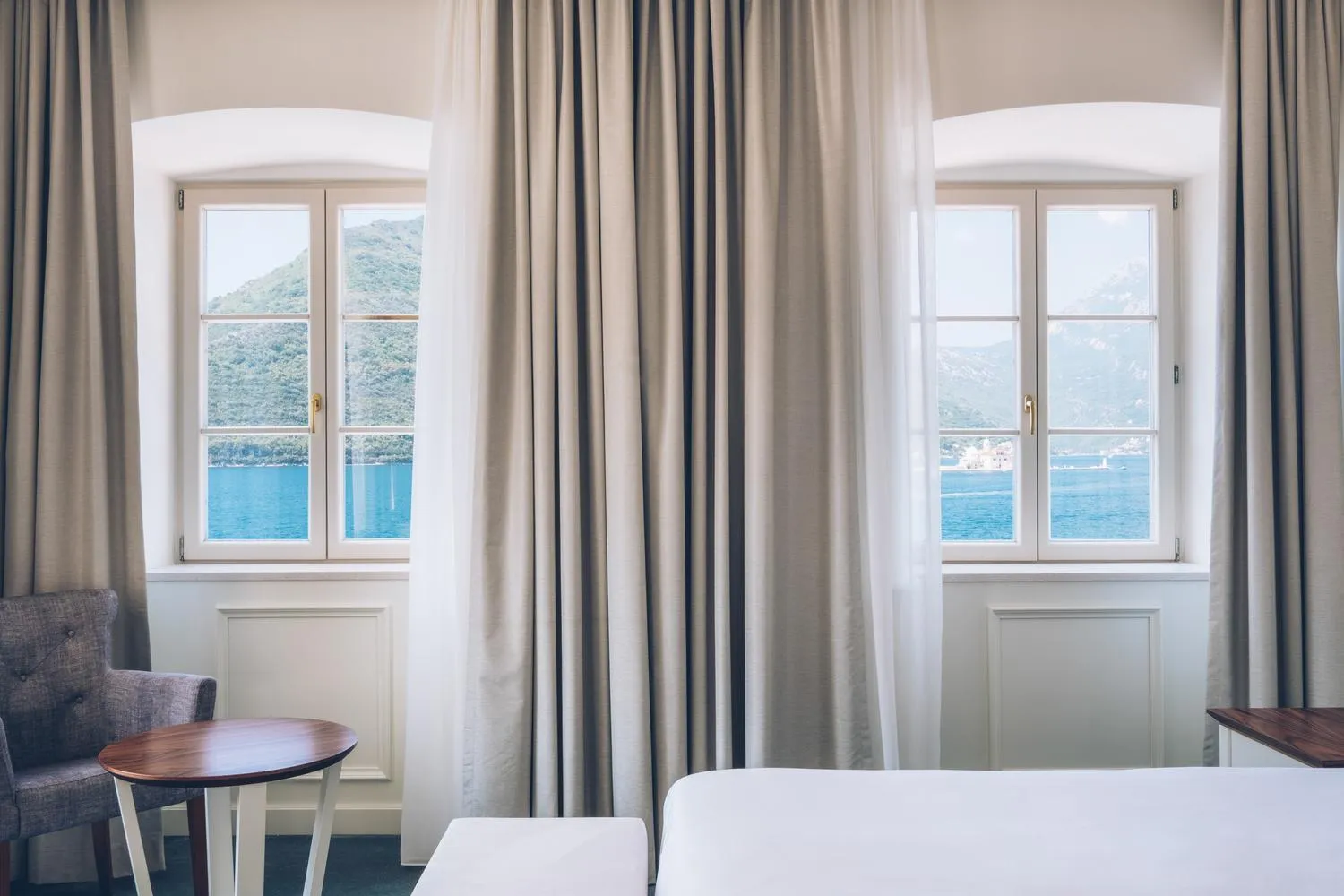 Photo of the whole room, Bed in Heritage Grand Perast By Rixos