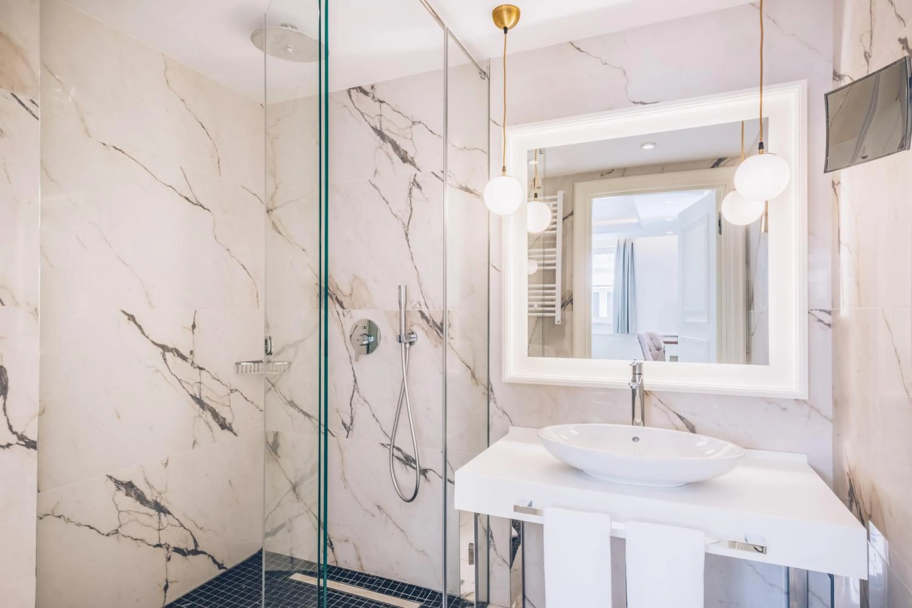 Toilet in Heritage Grand Perast By Rixos