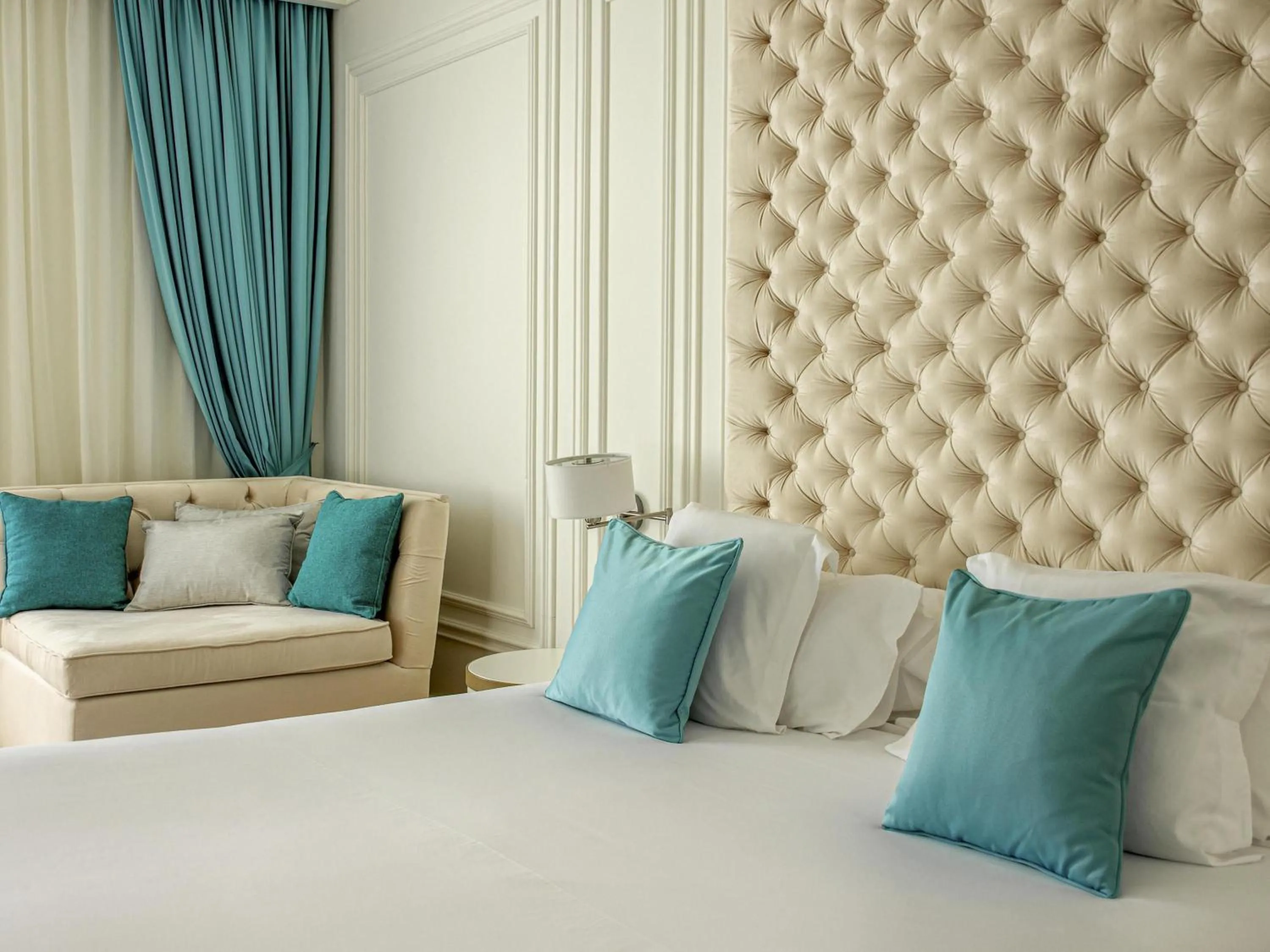 Bedroom, Bed in Heritage Grand Perast By Rixos
