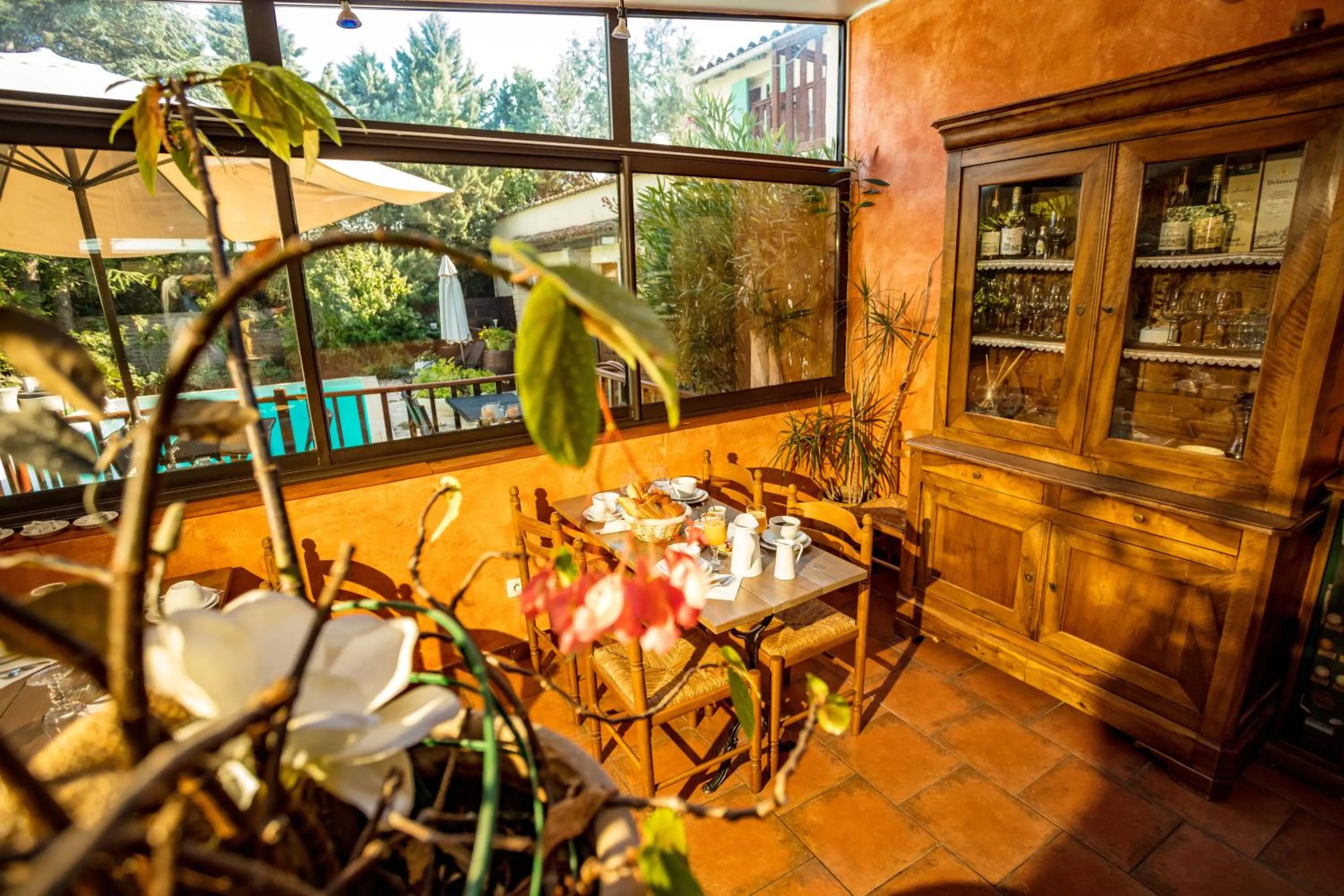 LOGIS HOTEL L' Auberge d'Uzes