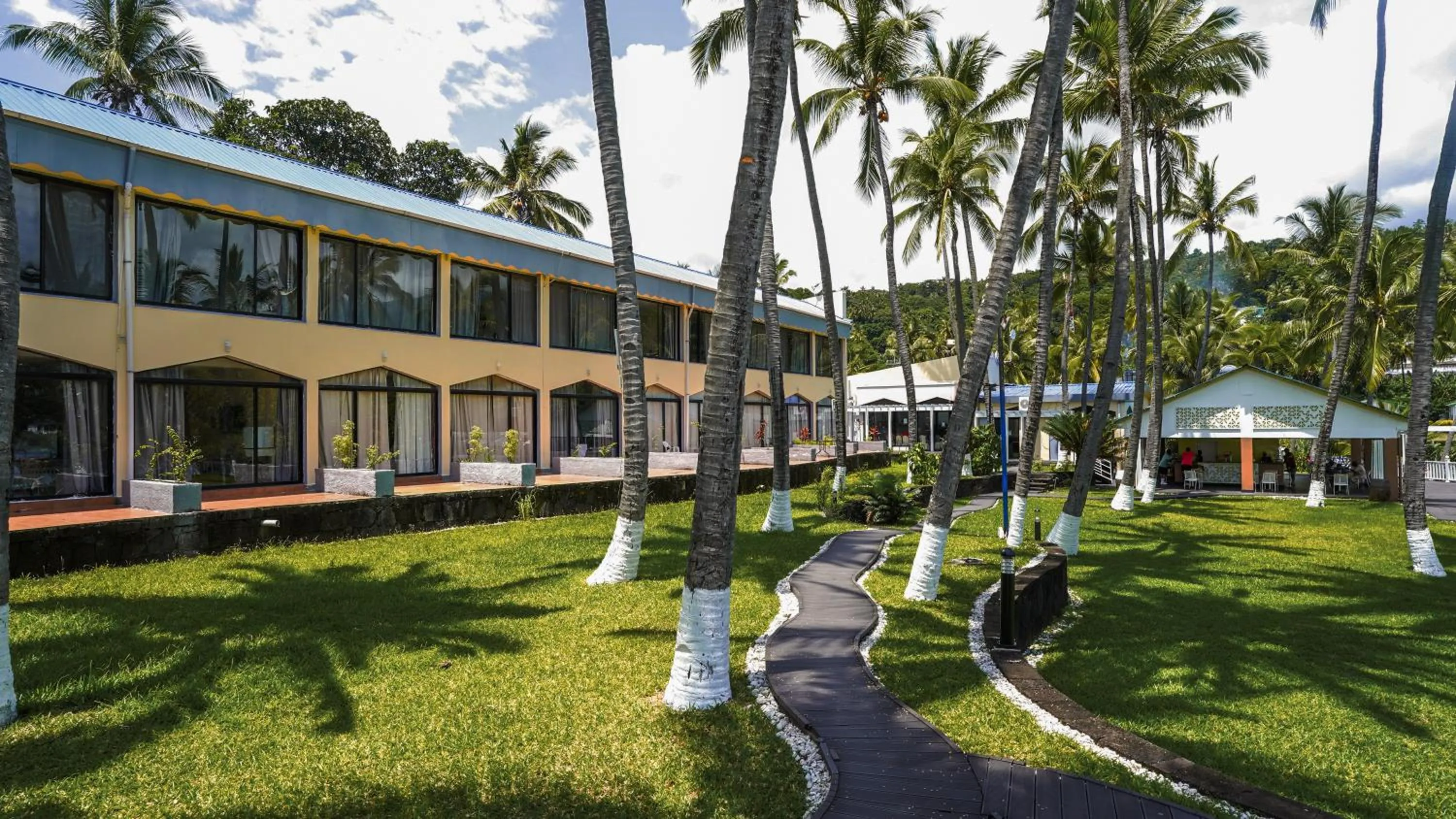 Garden in Itsandra Beach Hotel & Resort