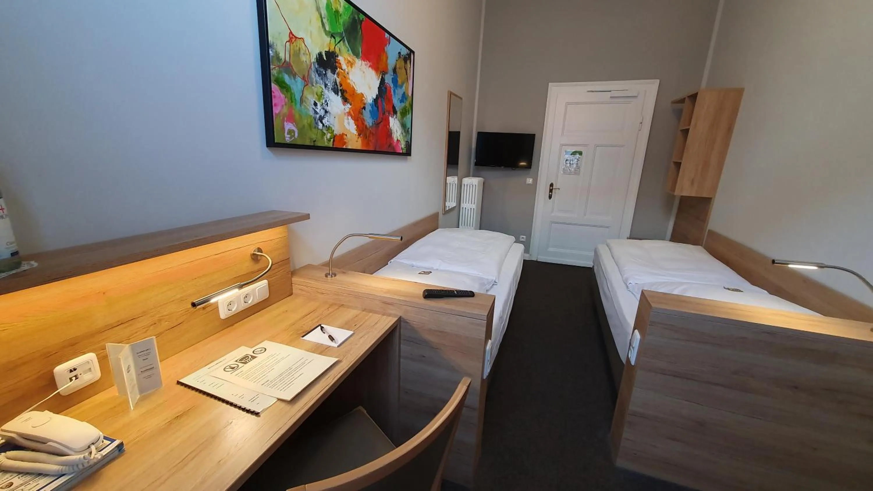 Photo of the whole room, Bed in Hotel An der Altstadt