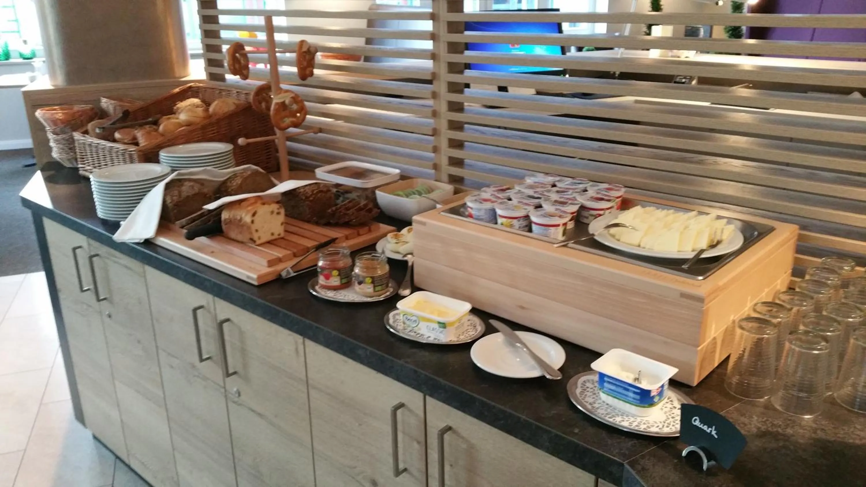Buffet breakfast in Hotel An der Altstadt